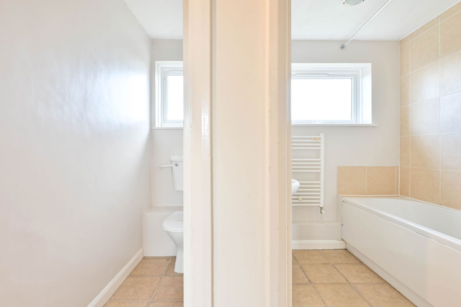 2 bed flat for sale in Windsor Close, Guildford  - Property Image 9