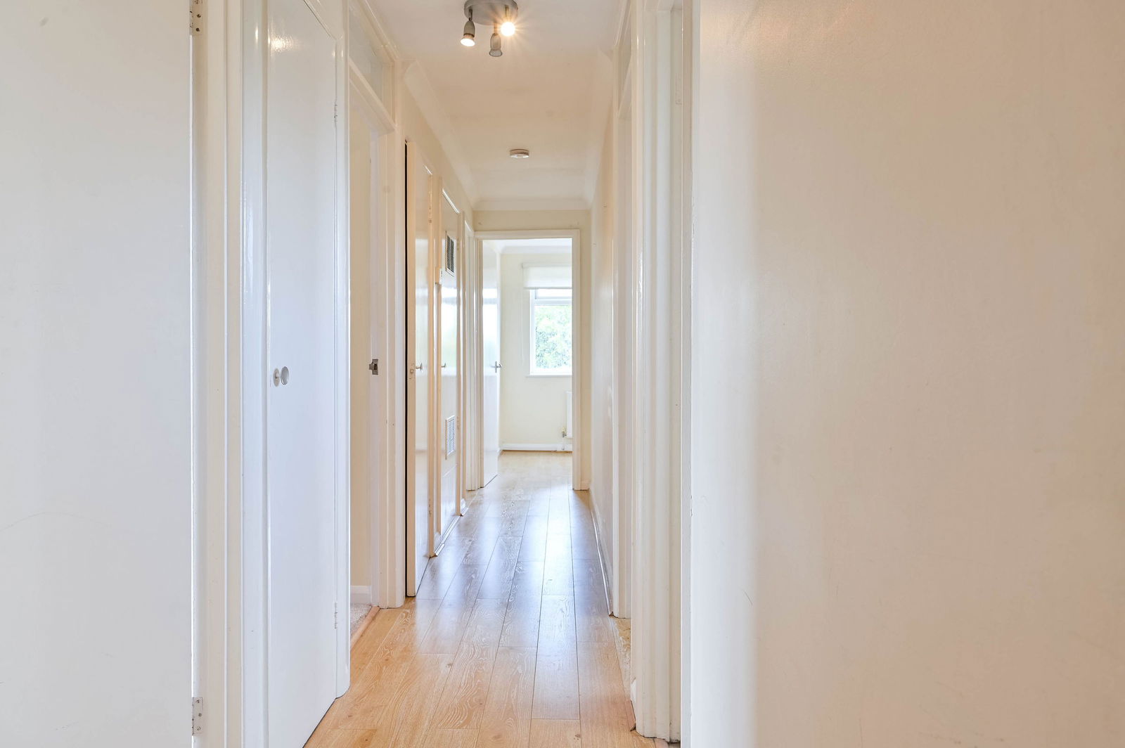 2 bed flat for sale in Windsor Close, Guildford 6