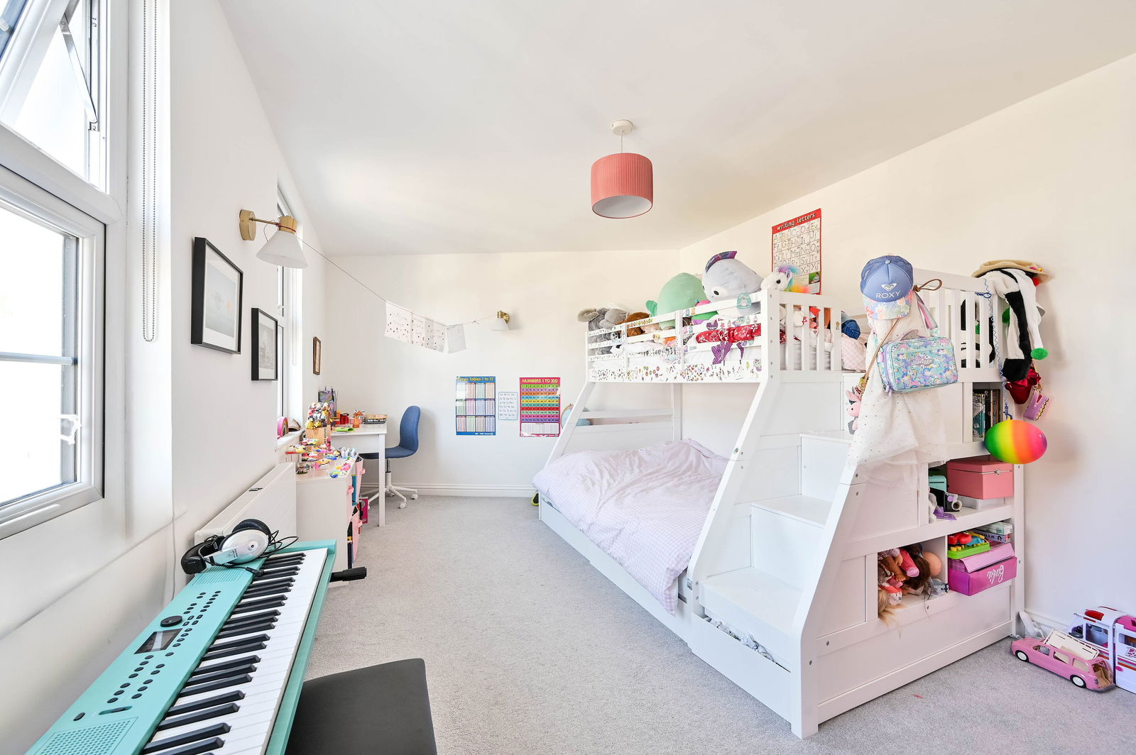 4 bed detached house for sale in Victoria Road, Guildford  - Property Image 15