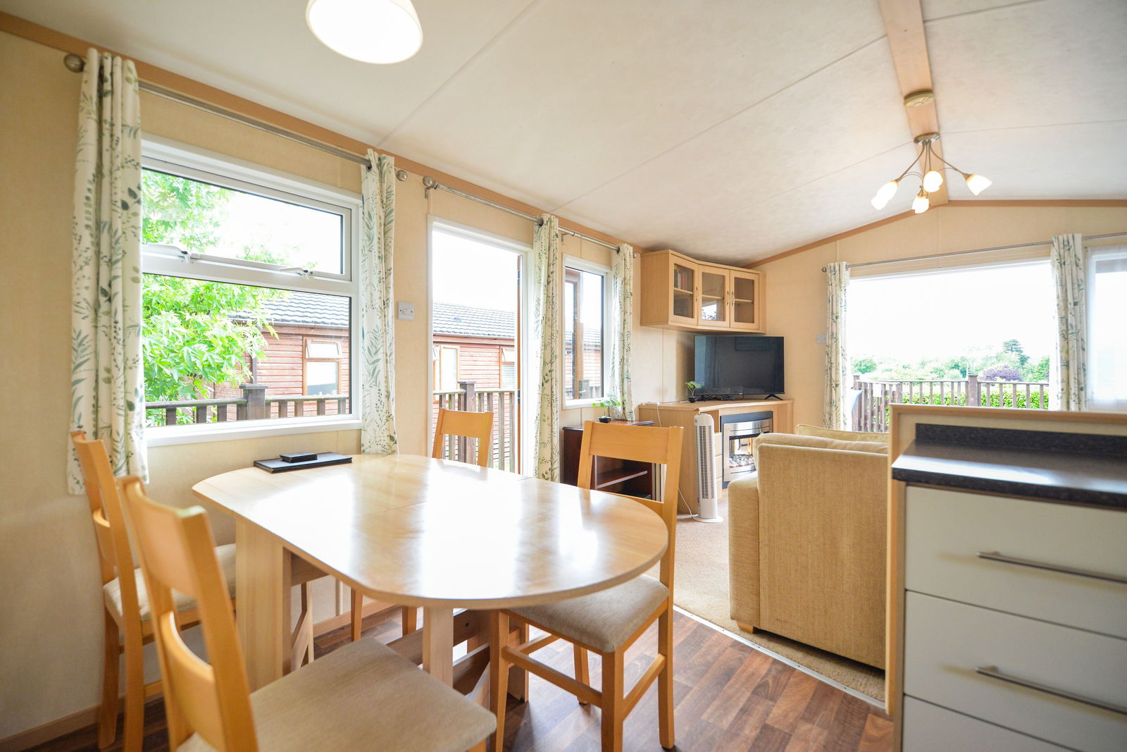 2 bed for sale in Farley Green, Guildford  - Property Image 6