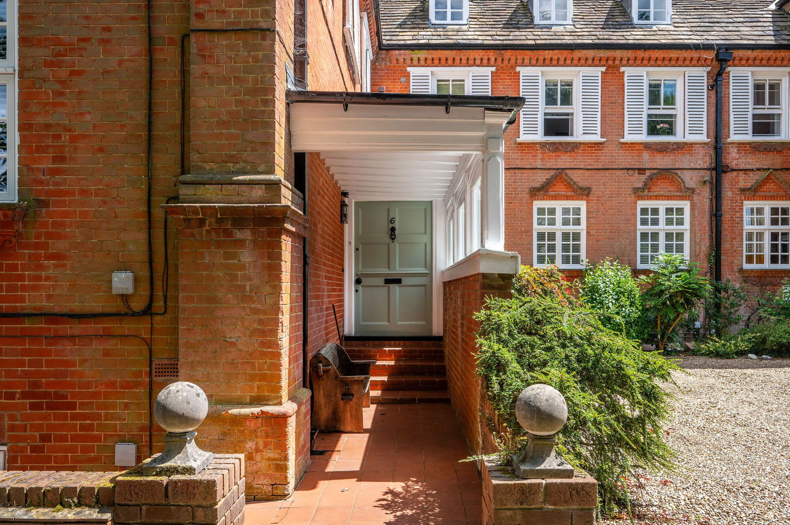 3 bed maisonette for sale in Ranmore Common, Dorking  - Property Image 4