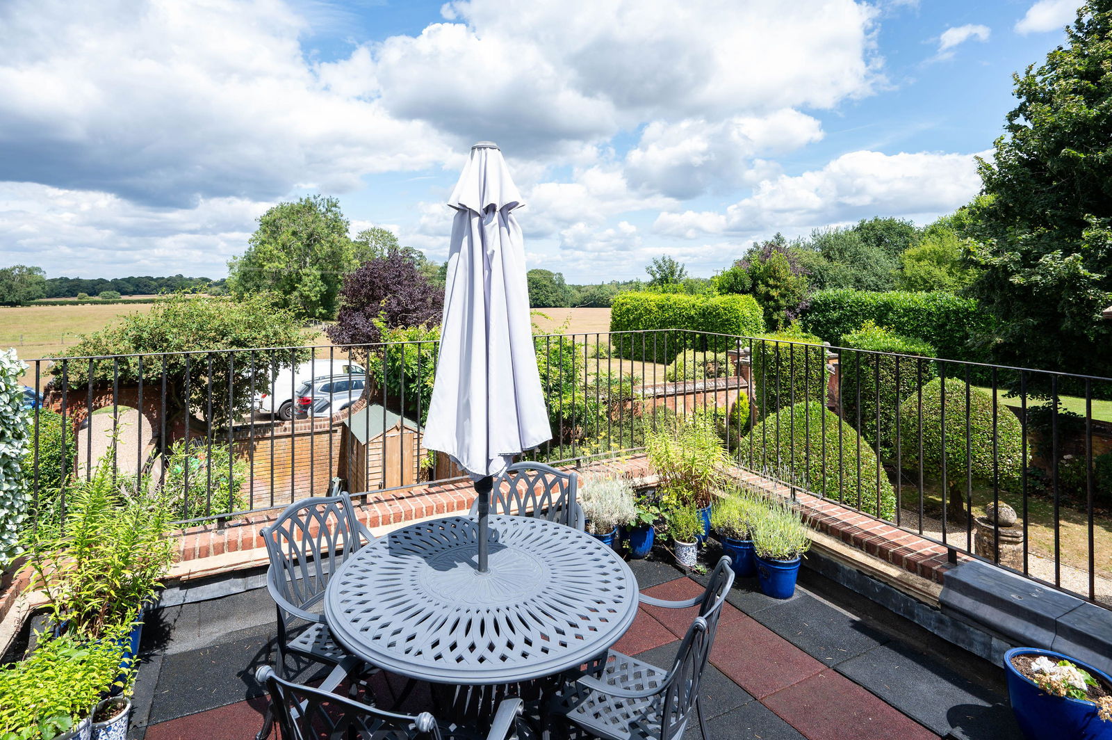 3 bed maisonette for sale in Ranmore Common, Dorking  - Property Image 6