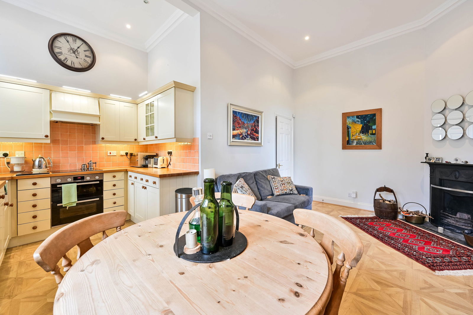 3 bed maisonette for sale in Ranmore Common, Dorking 8