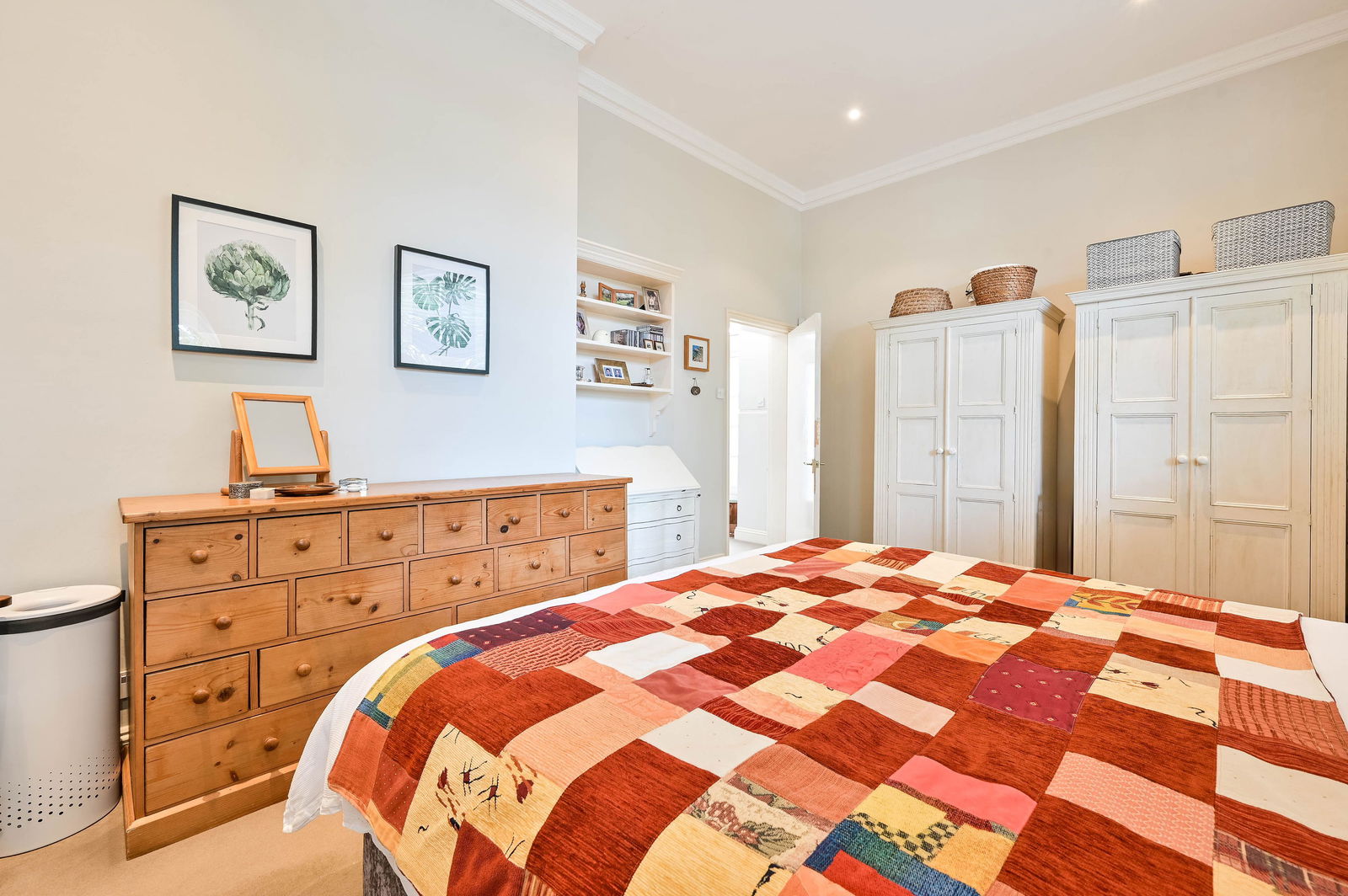 3 bed maisonette for sale in Ranmore Common, Dorking  - Property Image 14