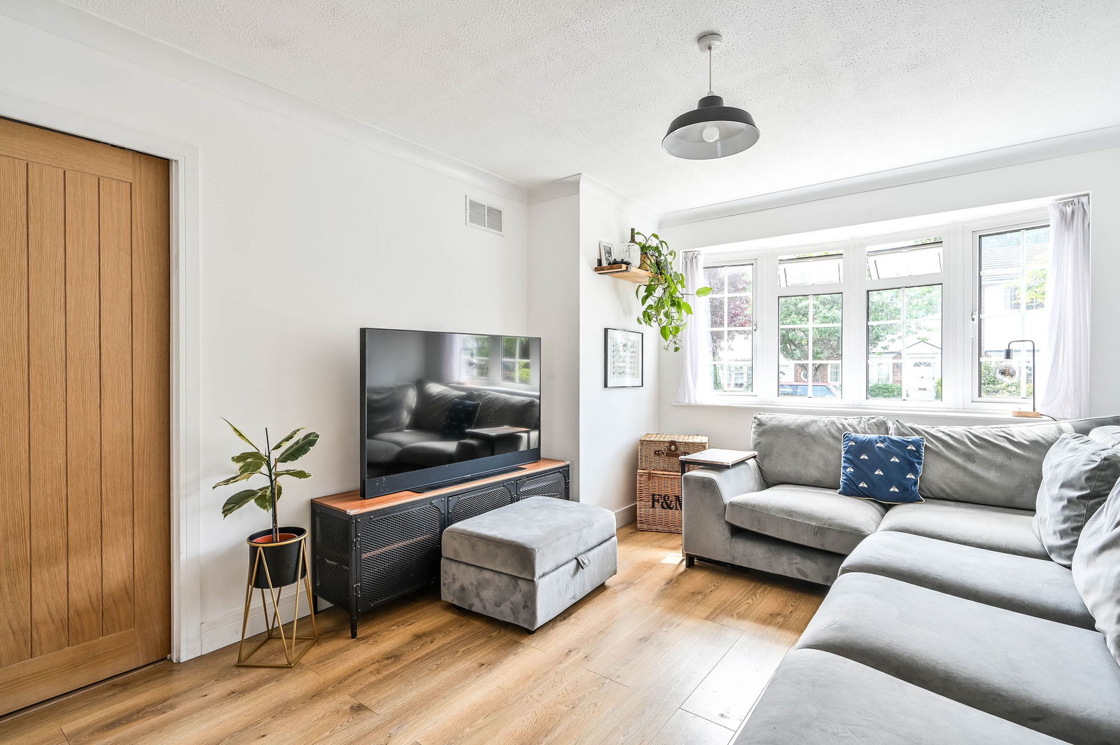 3 bed terraced house for sale in De Lara Way, Woking 11