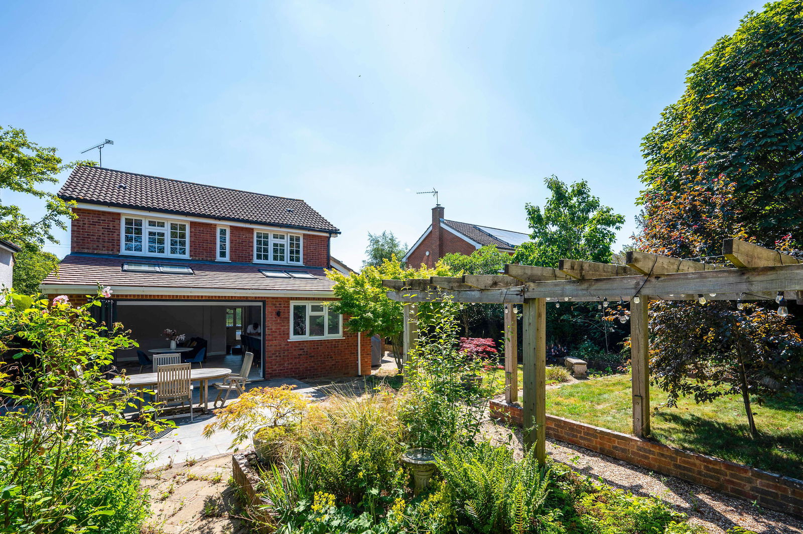 3 bed detached house for sale in Ockham Road South, East Horsley  - Property Image 15