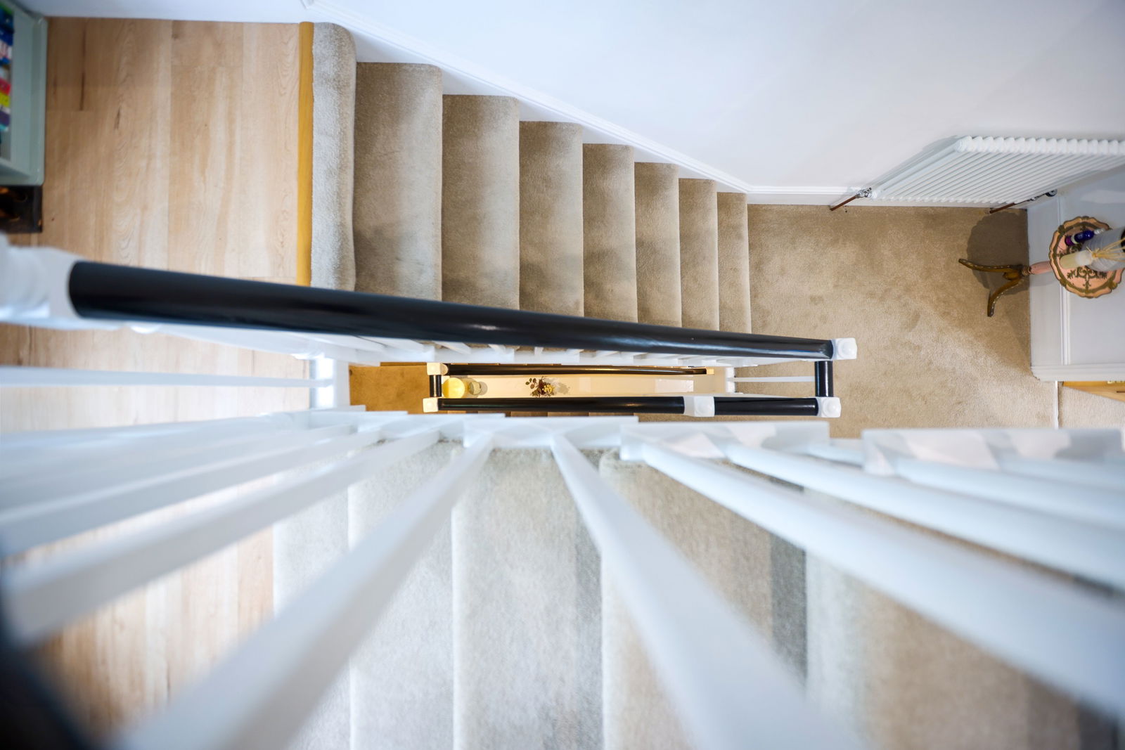 2 bed maisonette for sale in Waterden Road, Guildford 7