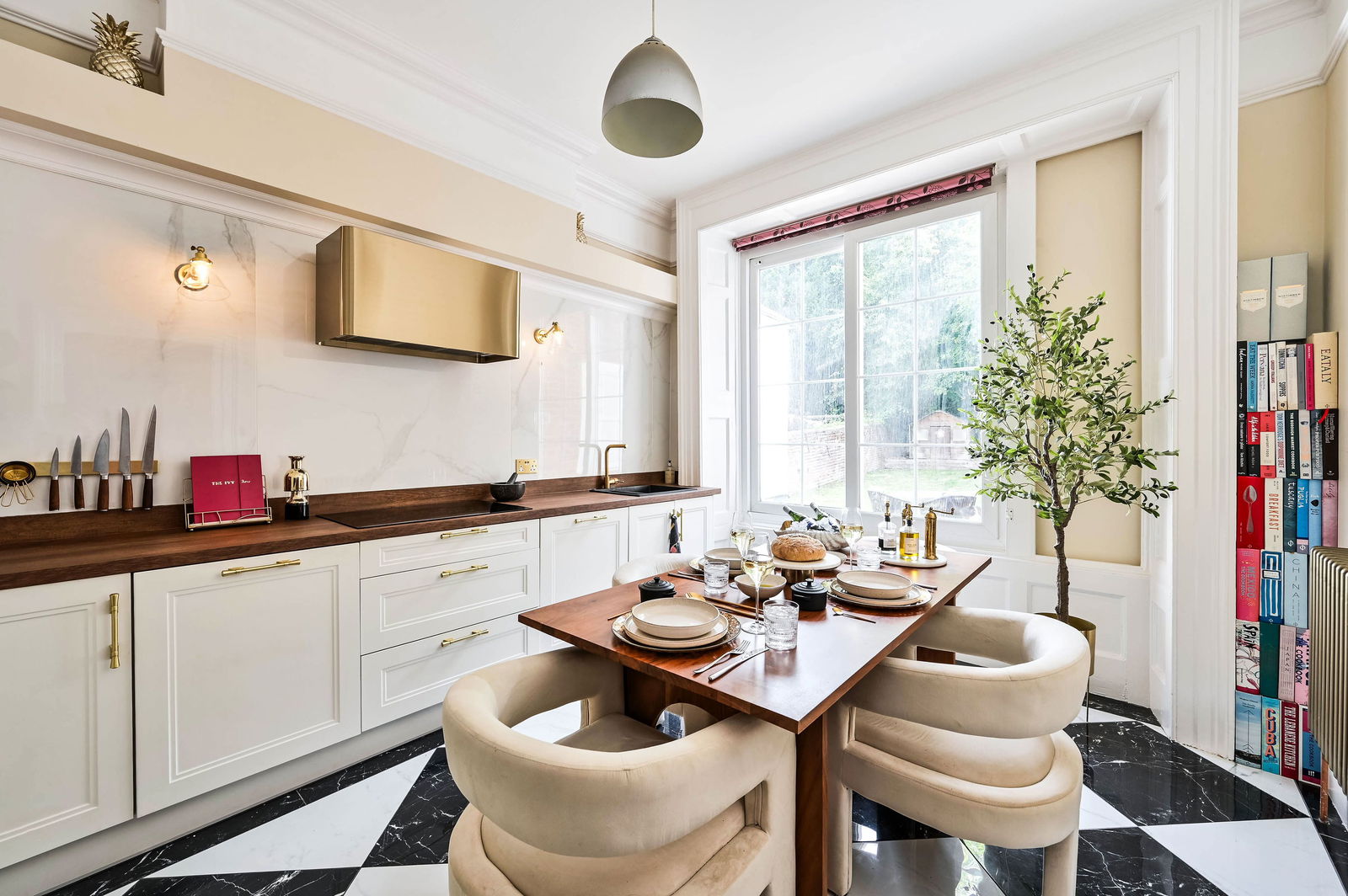 2 bed maisonette for sale in Waterden Road, Guildford  - Property Image 3