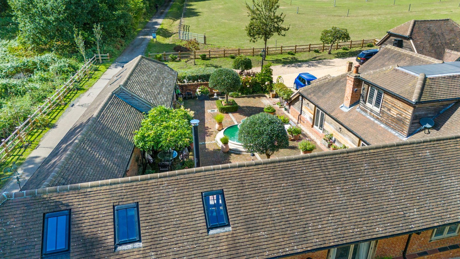 4 bed detached house for sale in Hogs Back, Guildford  - Property Image 58
