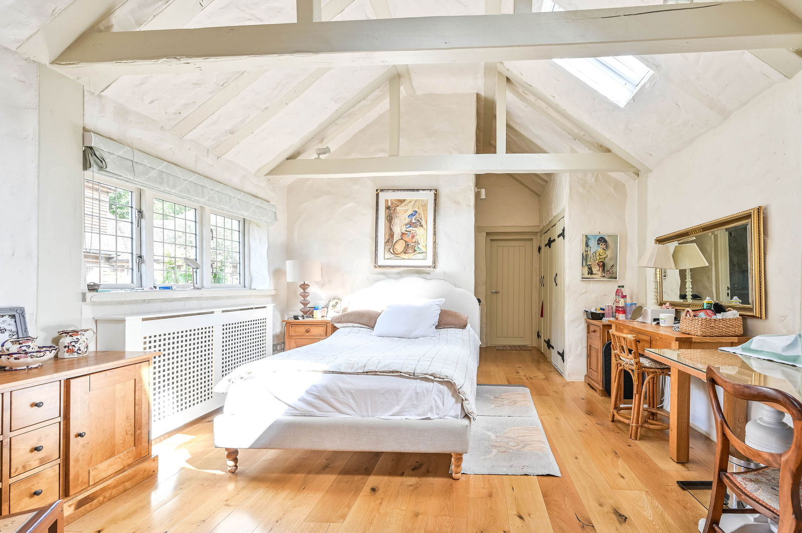 4 bed detached house for sale in Hogs Back, Guildford  - Property Image 16