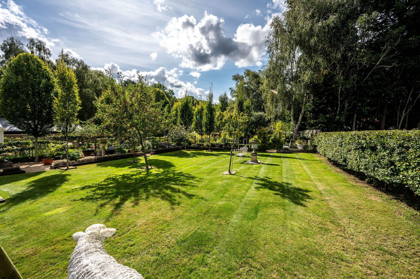 4 bed detached house for sale in Hogs Back, Guildford  - Property Image 5