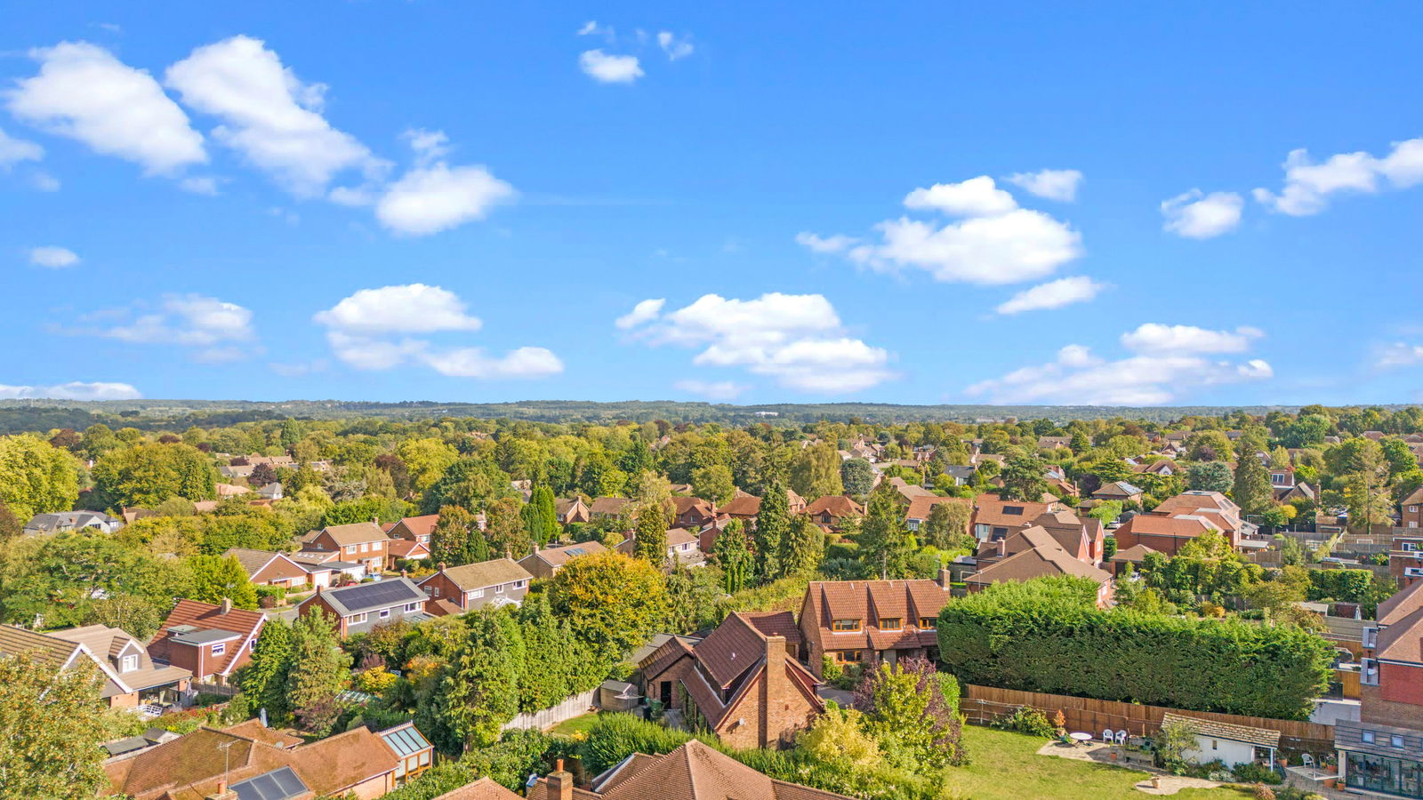 5 bed detached house for sale in Leatherhead Road, Leatherhead  - Property Image 37