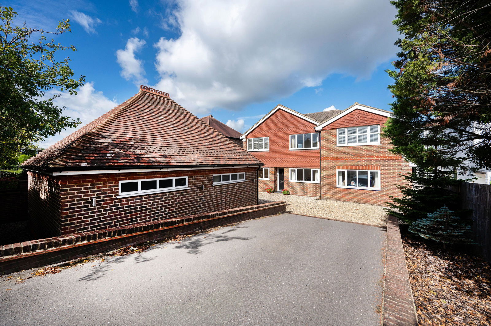 5 bed detached house for sale in Leatherhead Road, Leatherhead - Property Image 1