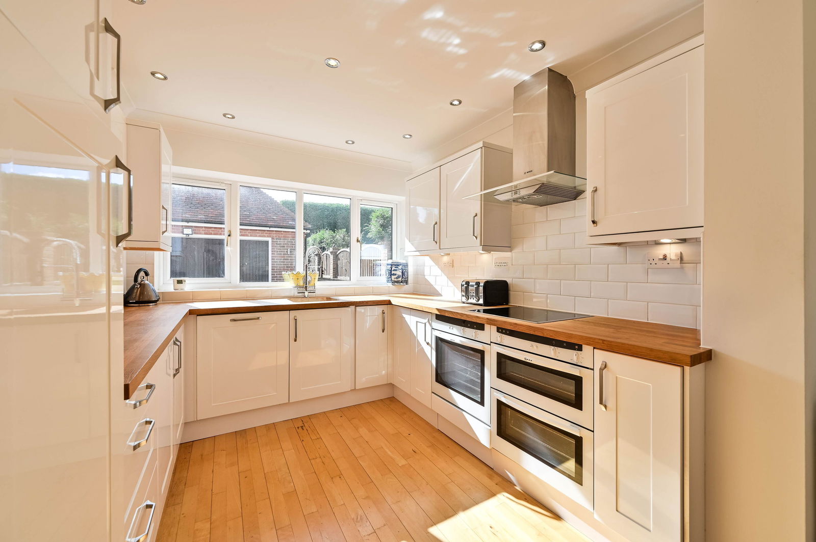 5 bed detached house for sale in Leatherhead Road, Leatherhead  - Property Image 4