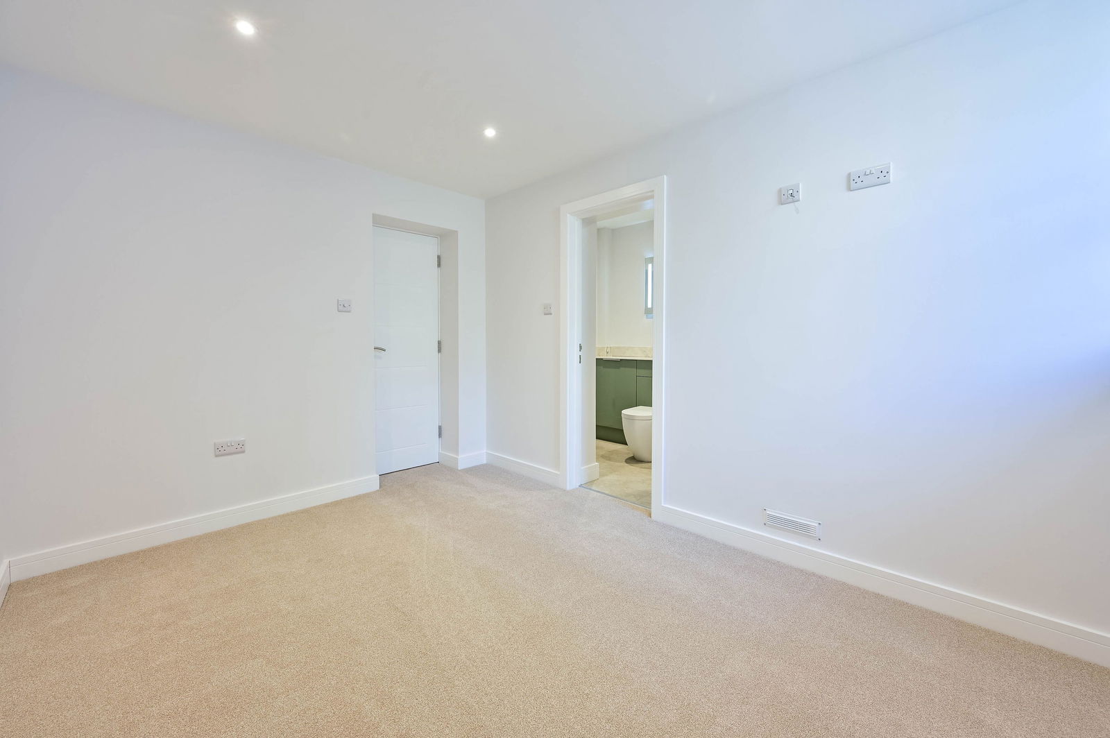2 bed apartment for sale in Filmer Grove, Godalming 13