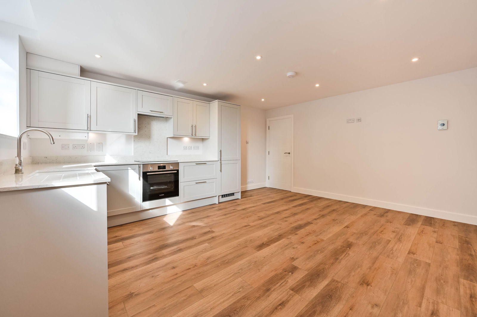 2 bed apartment for sale in Filmer Grove, Godalming  - Property Image 5