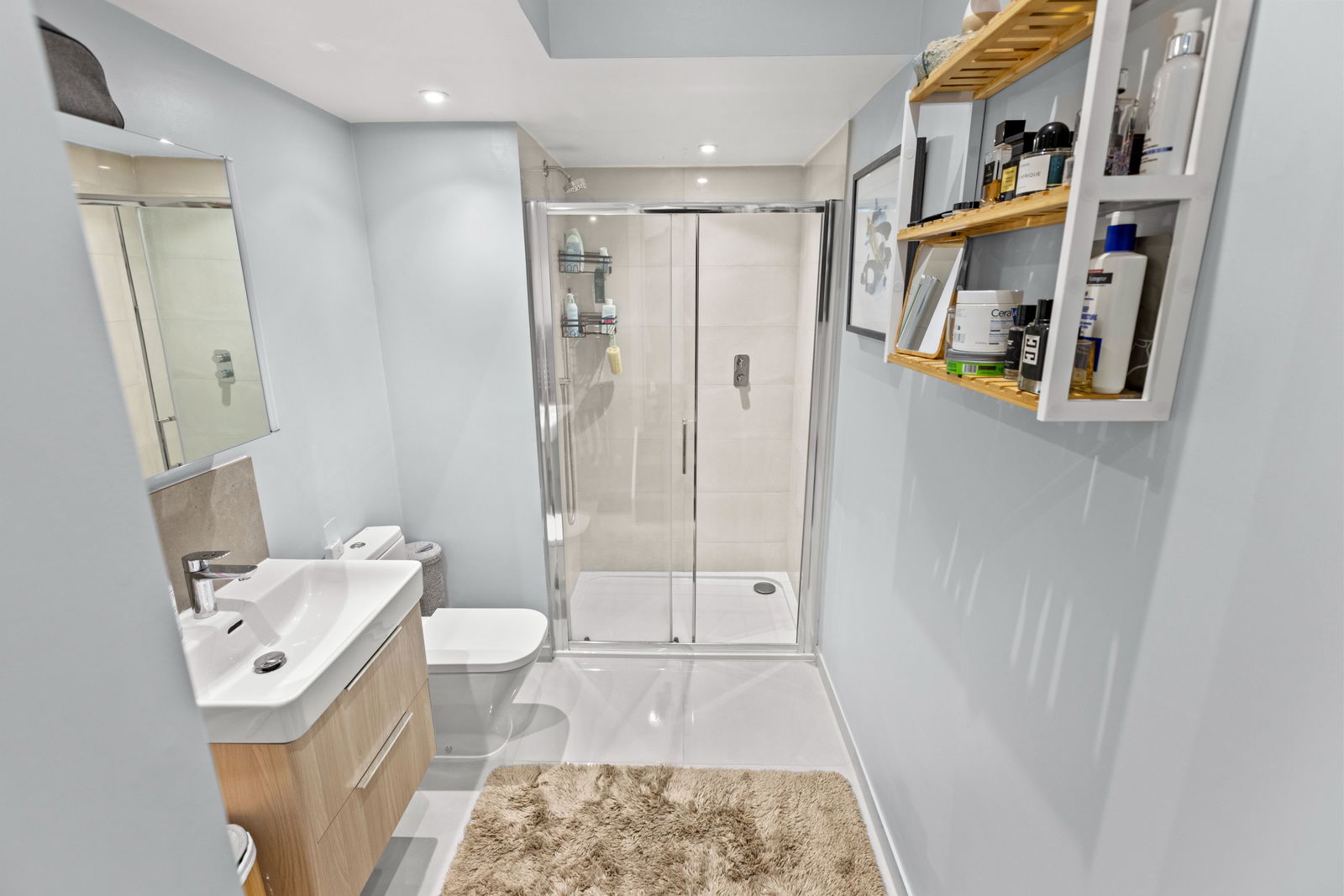 2 bed flat for sale in Filmer Grove, Godalming  - Property Image 9