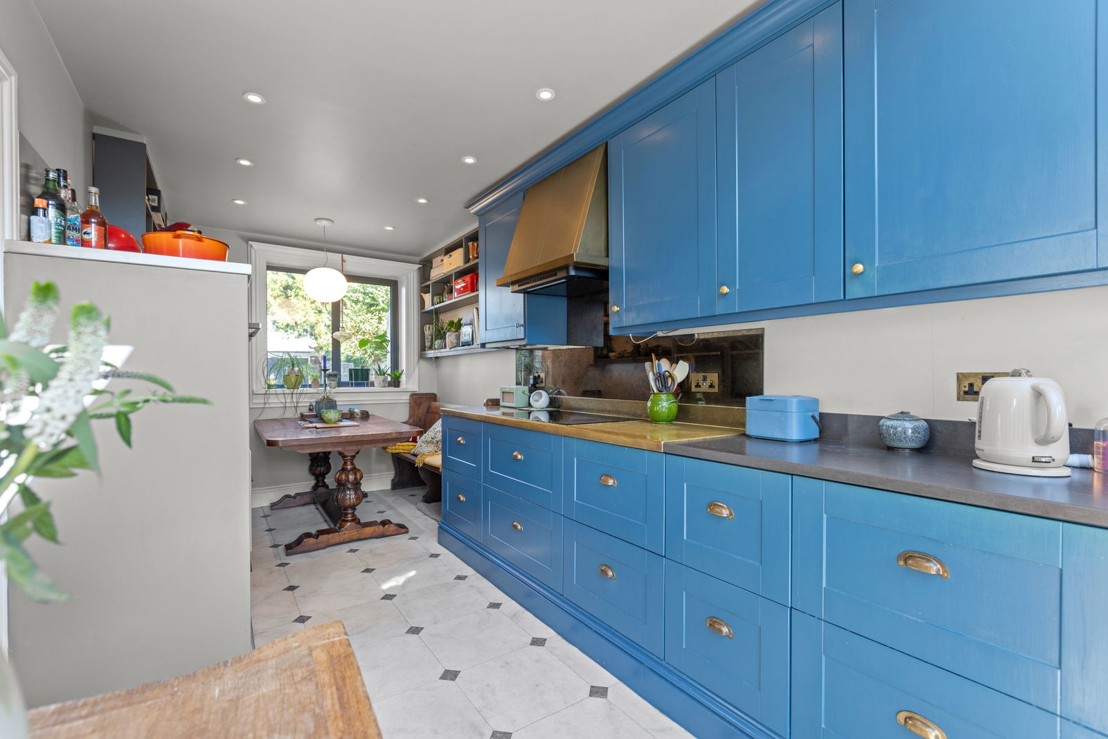 2 bed detached house for sale in Condor Road, Staines-upon-thames 9