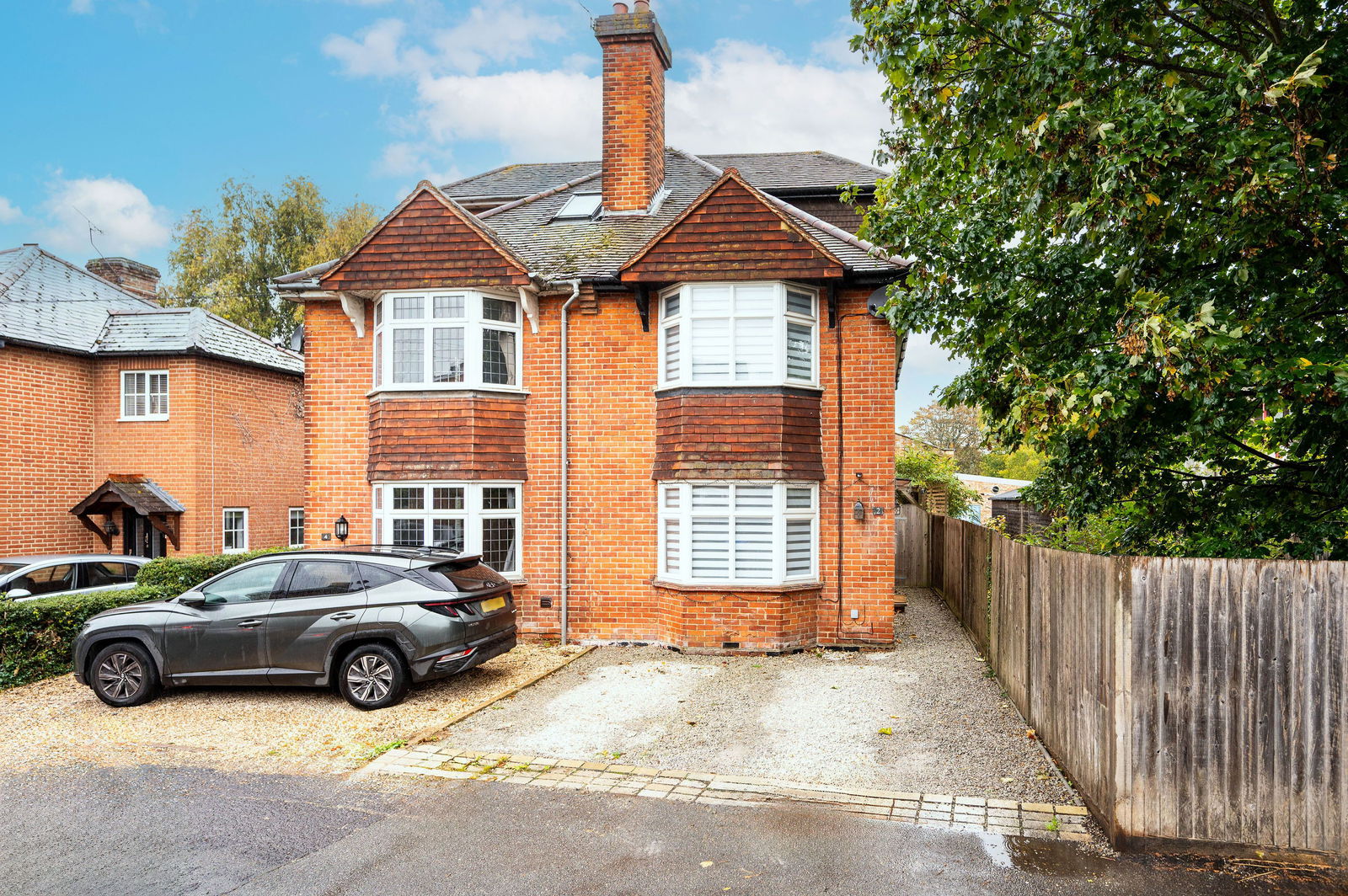4 bed semi-detached house for sale in Warwick Lane, Woking - Property Image 1