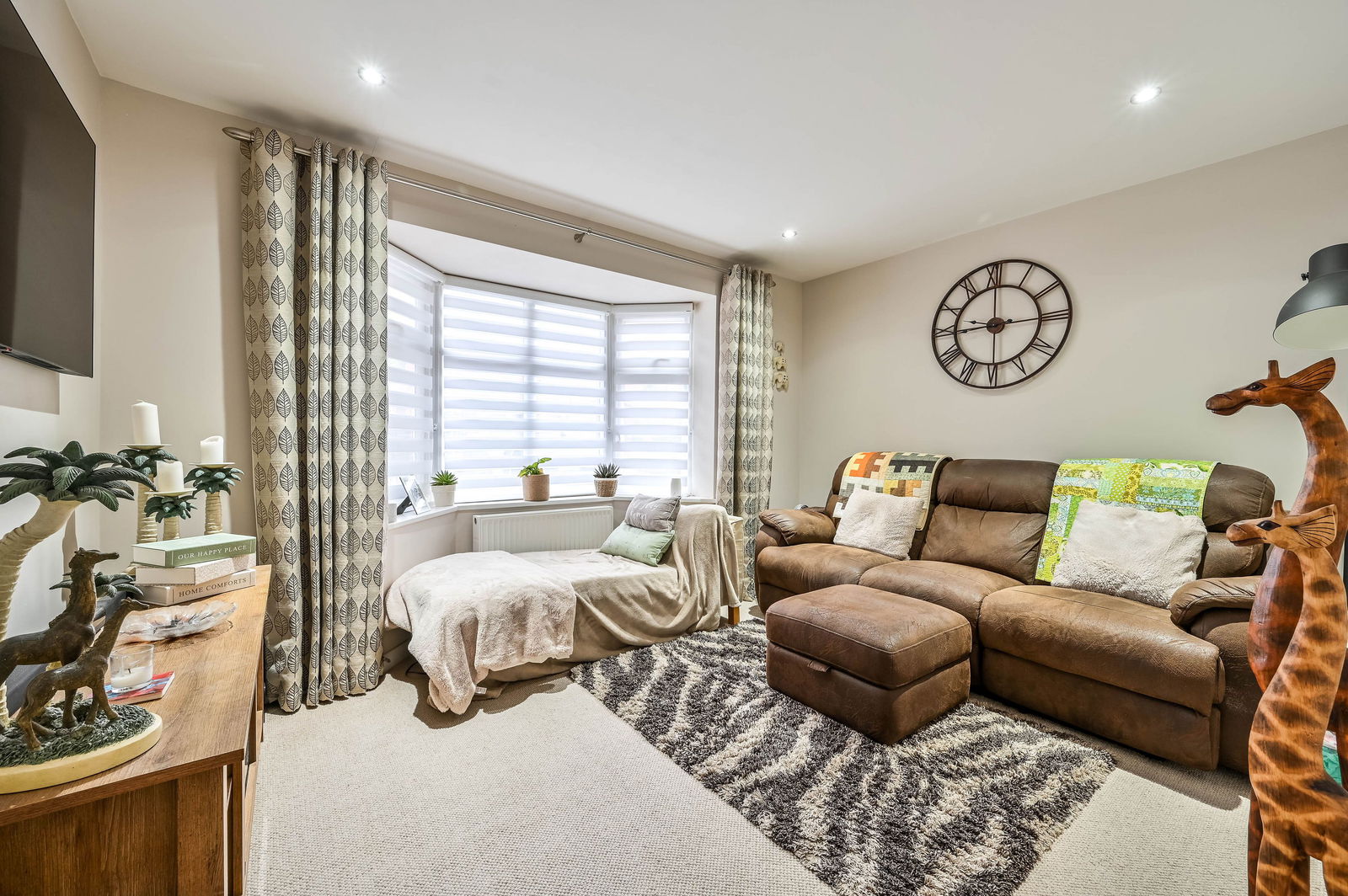 4 bed semi-detached house for sale in Warwick Lane, Woking 1