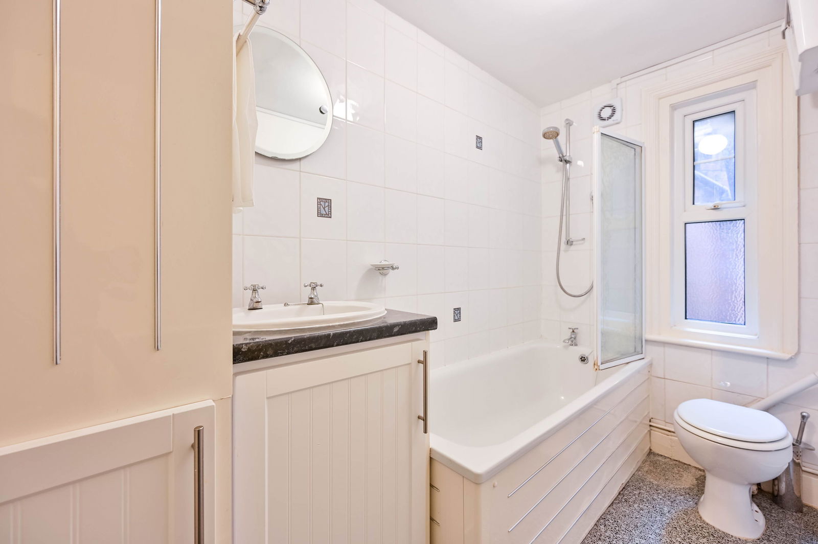 1 bed apartment for sale in Clandon Road, Guildford 5