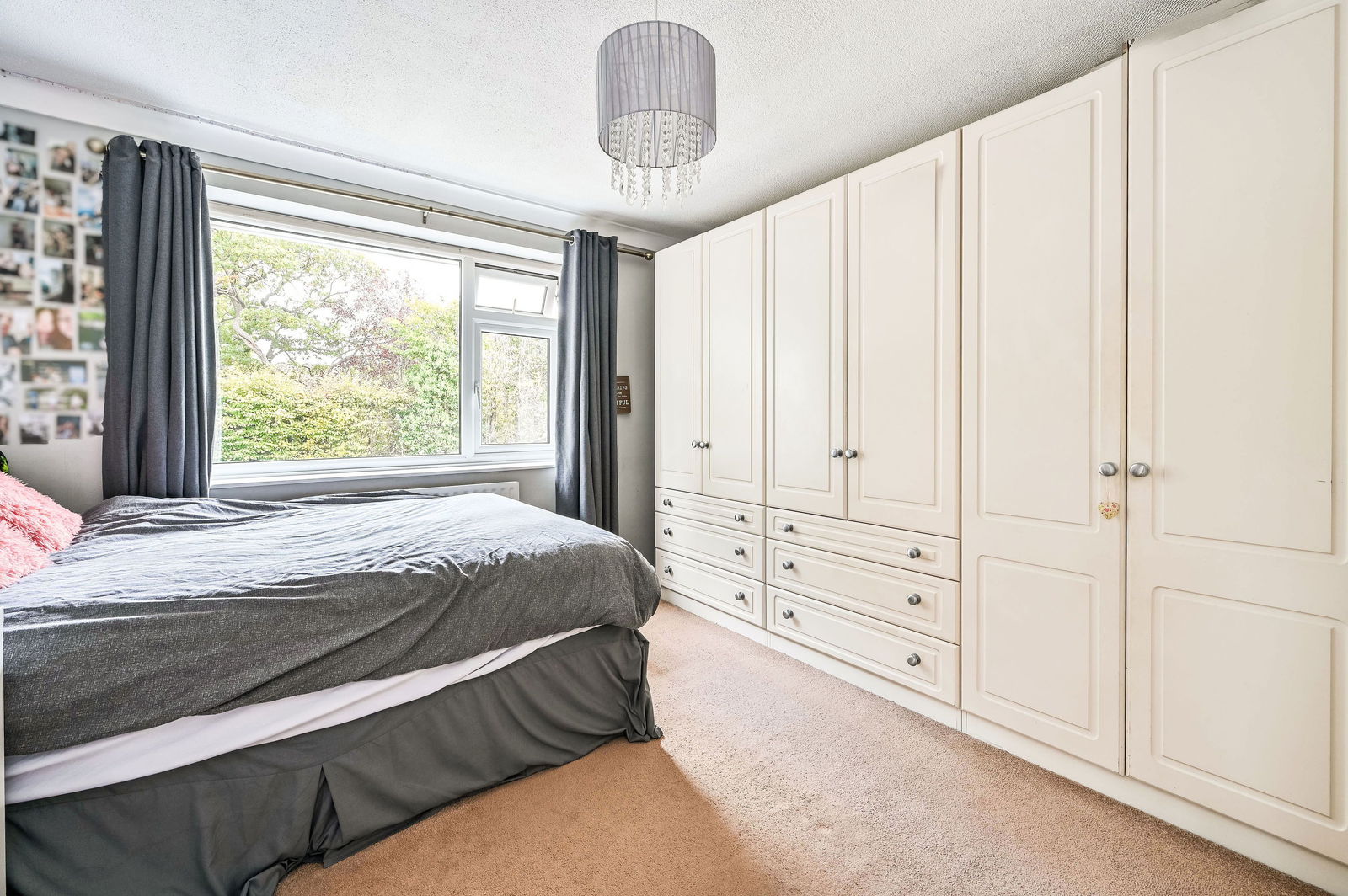 3 bed semi-detached house for sale in Longmeadow, Leatherhead 11