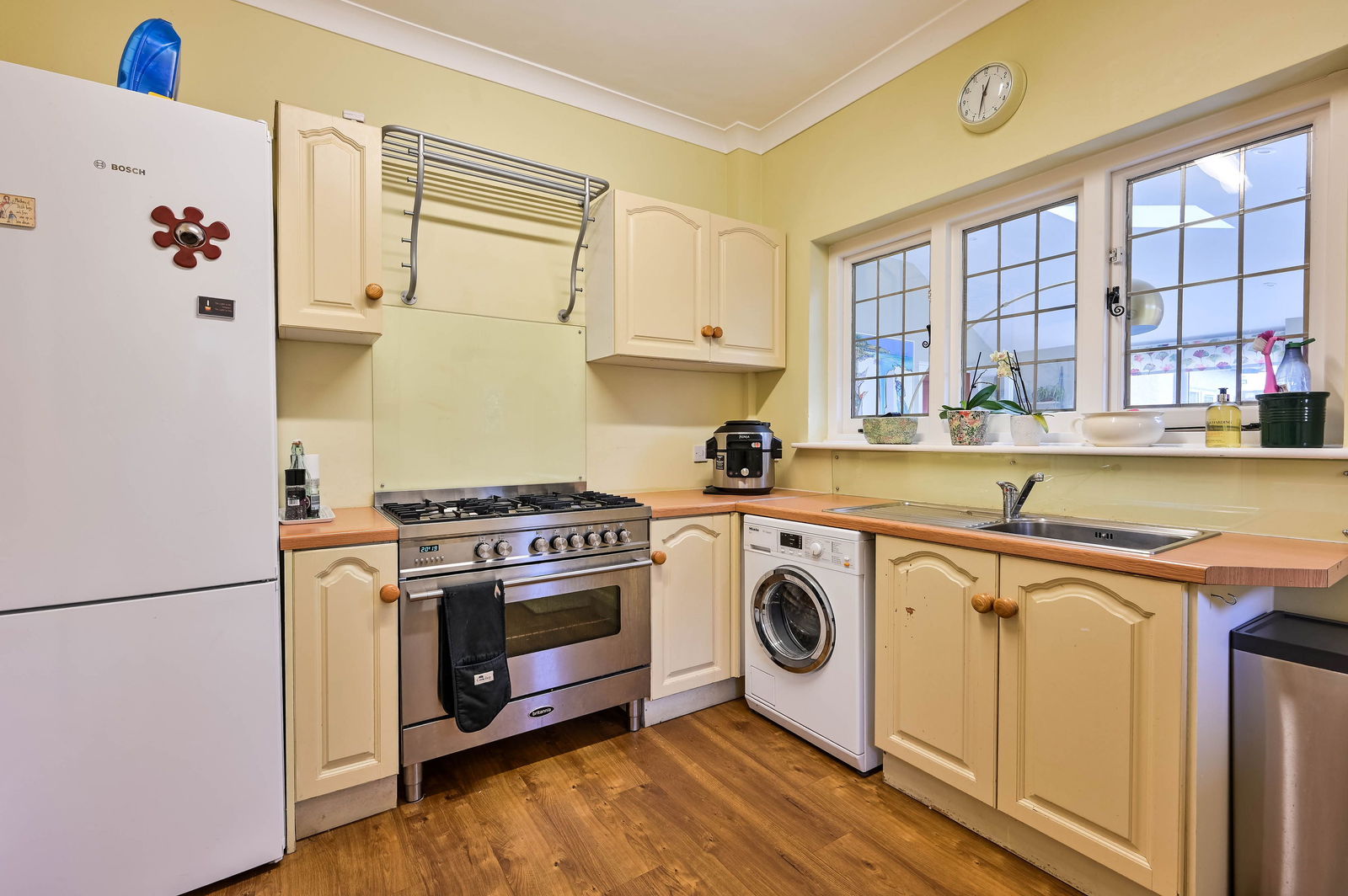 4 bed detached house for sale in Lower Road, Effingham 34