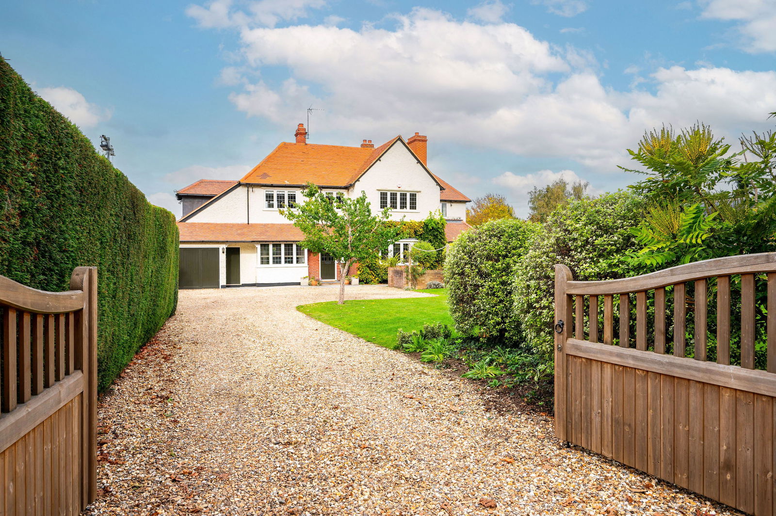 4 bed detached house for sale in Lower Road, Effingham 16