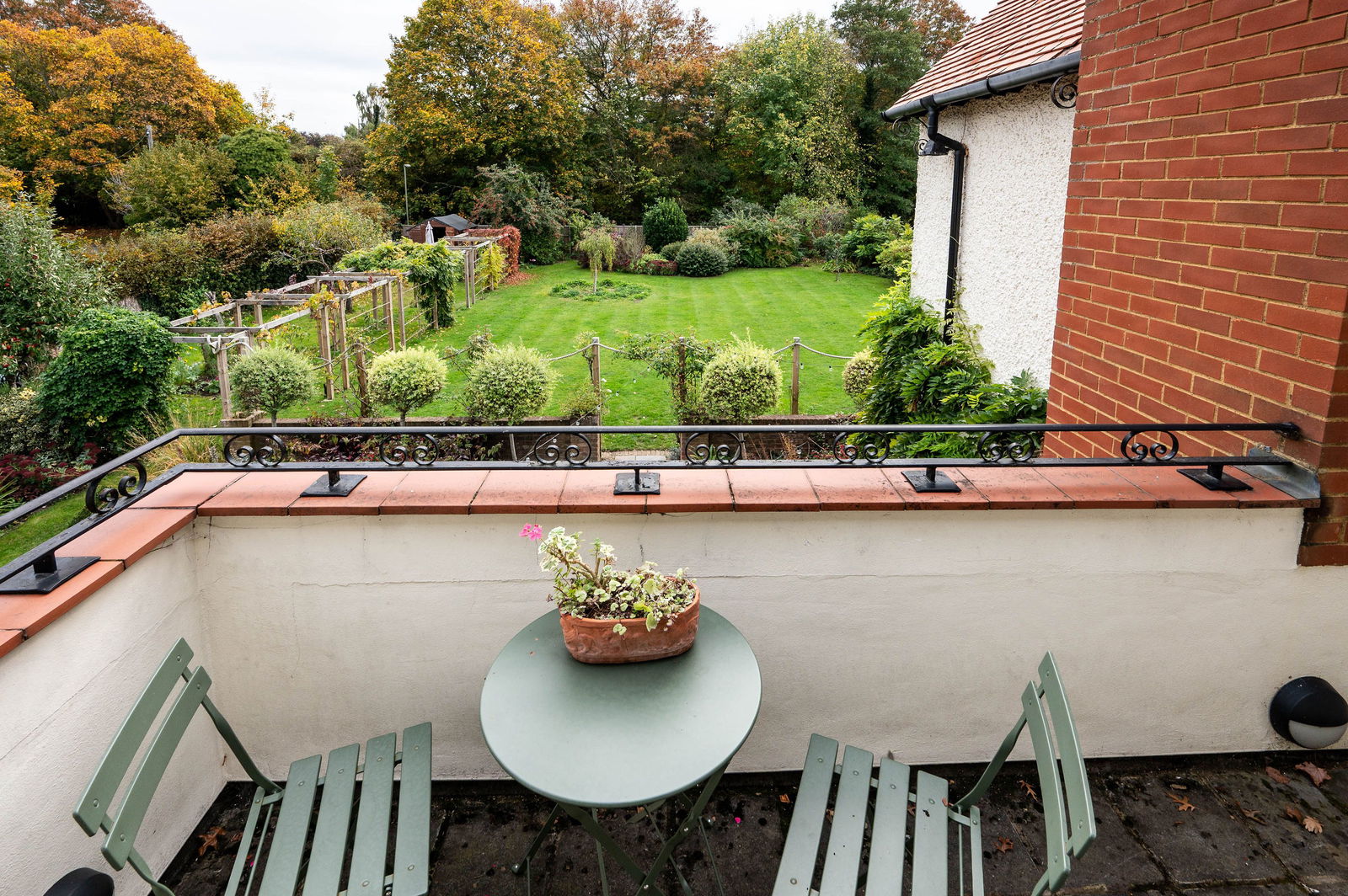 4 bed detached house for sale in Lower Road, Effingham 21