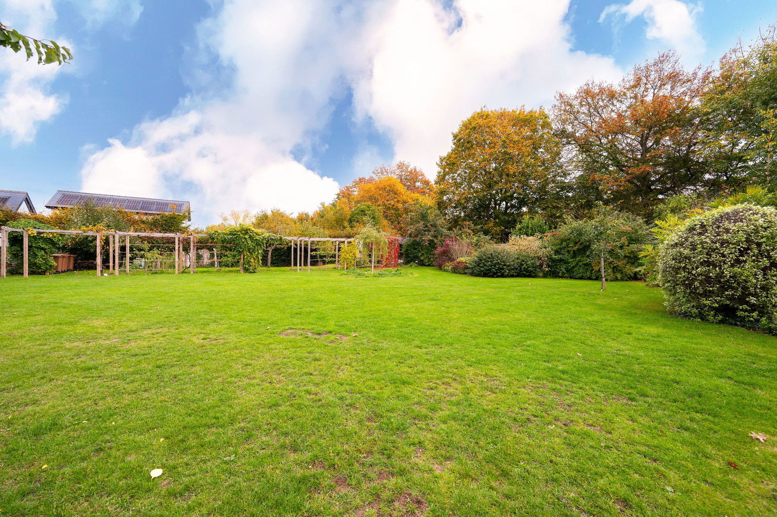 4 bed detached house for sale in Lower Road, Effingham  - Property Image 14