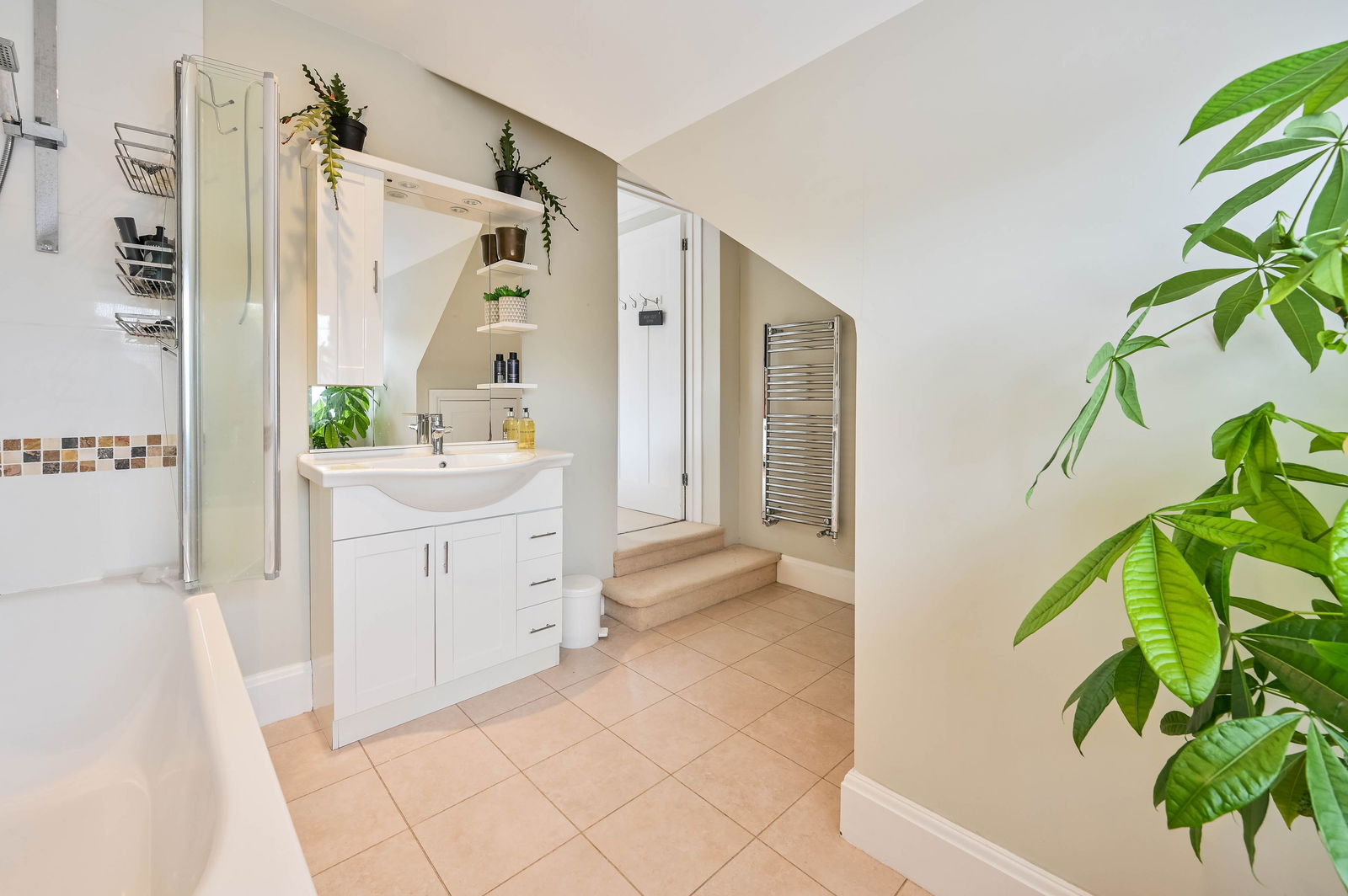 4 bed detached house for sale in Lower Road, Effingham 26