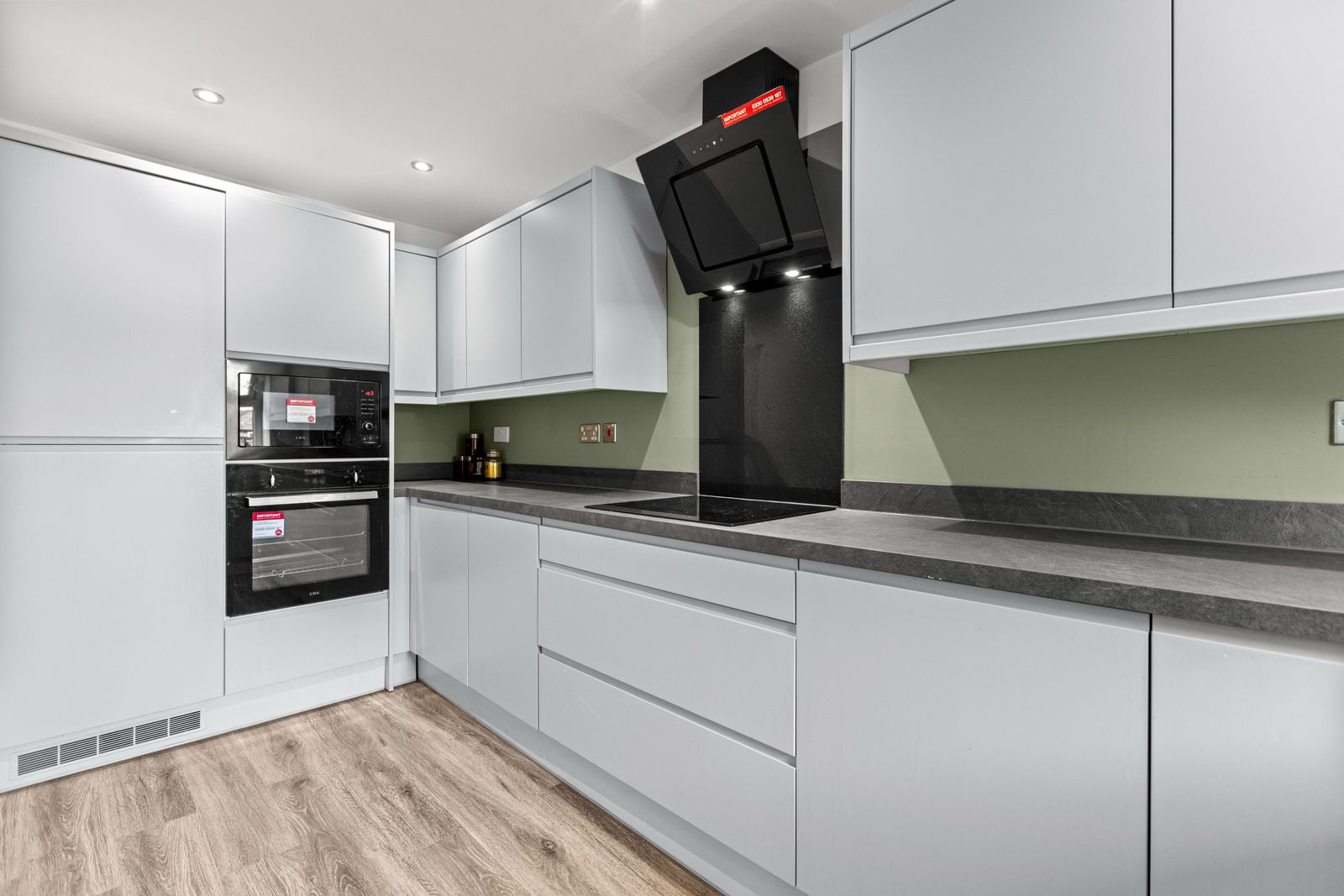 2 bed maisonette for sale in Riverside, Guildford 4