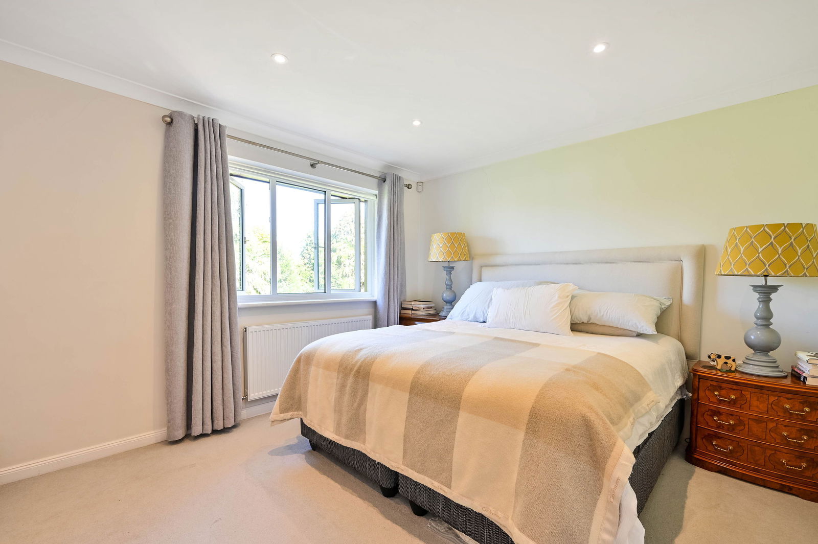 5 bed detached house for sale in Heathway, Leatherhead  - Property Image 16