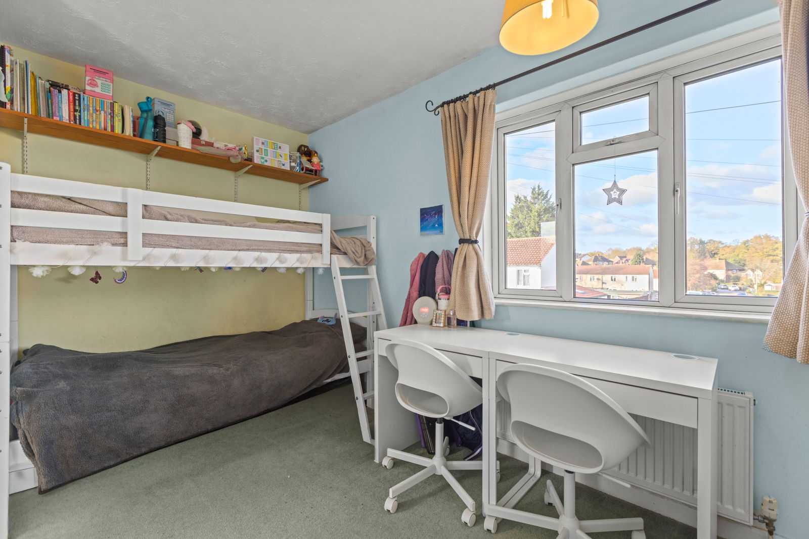 3 bed end of terrace house for sale in Woodbridge Avenue, Leatherhead  - Property Image 16