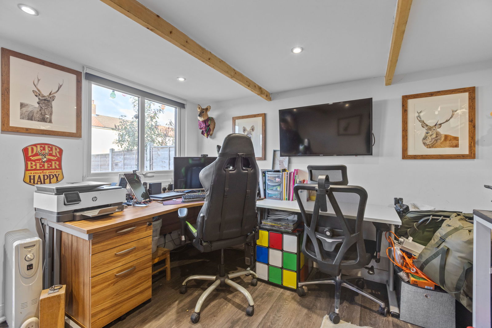 3 bed end of terrace house for sale in Woodbridge Avenue, Leatherhead 13