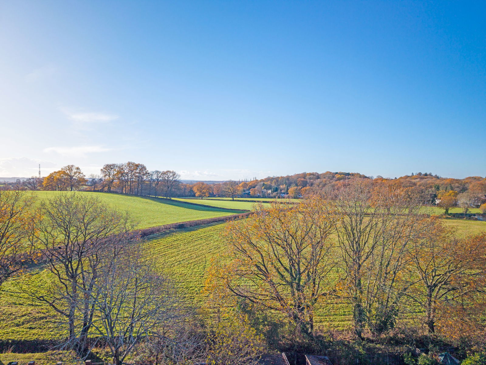 2 bed semi-detached house for sale in Waverley Road, Leatherhead 6