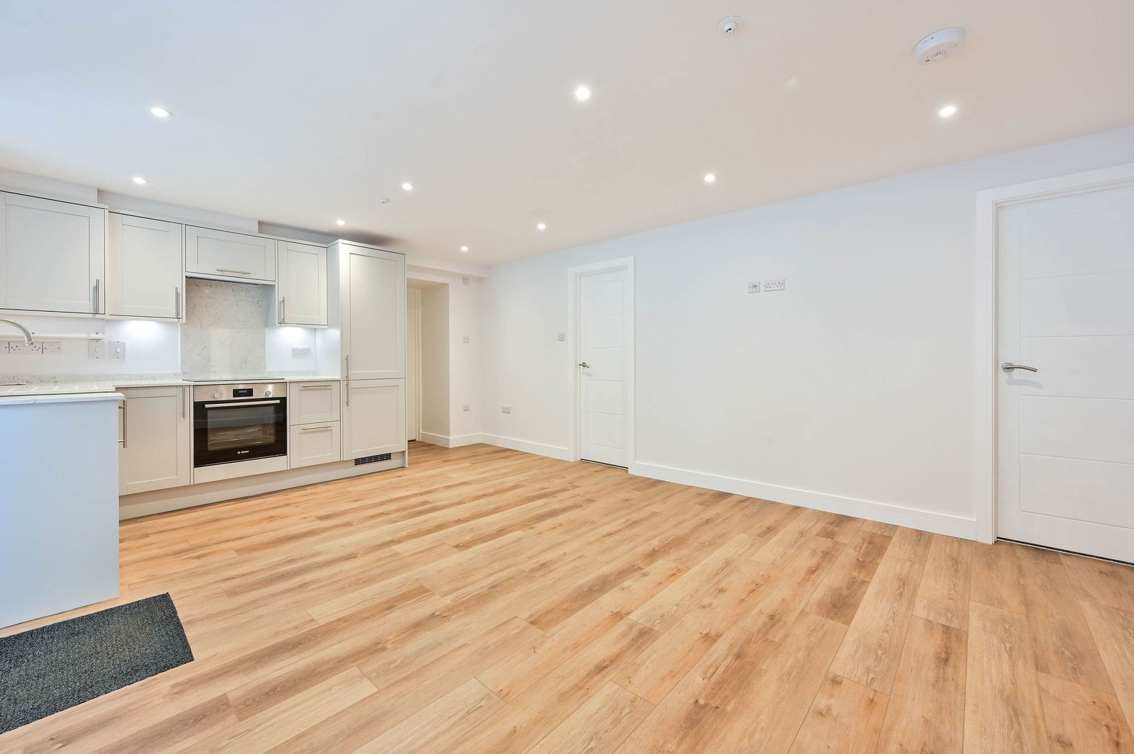 2 bed apartment for sale in Filmer Grove, Godalming  - Property Image 2