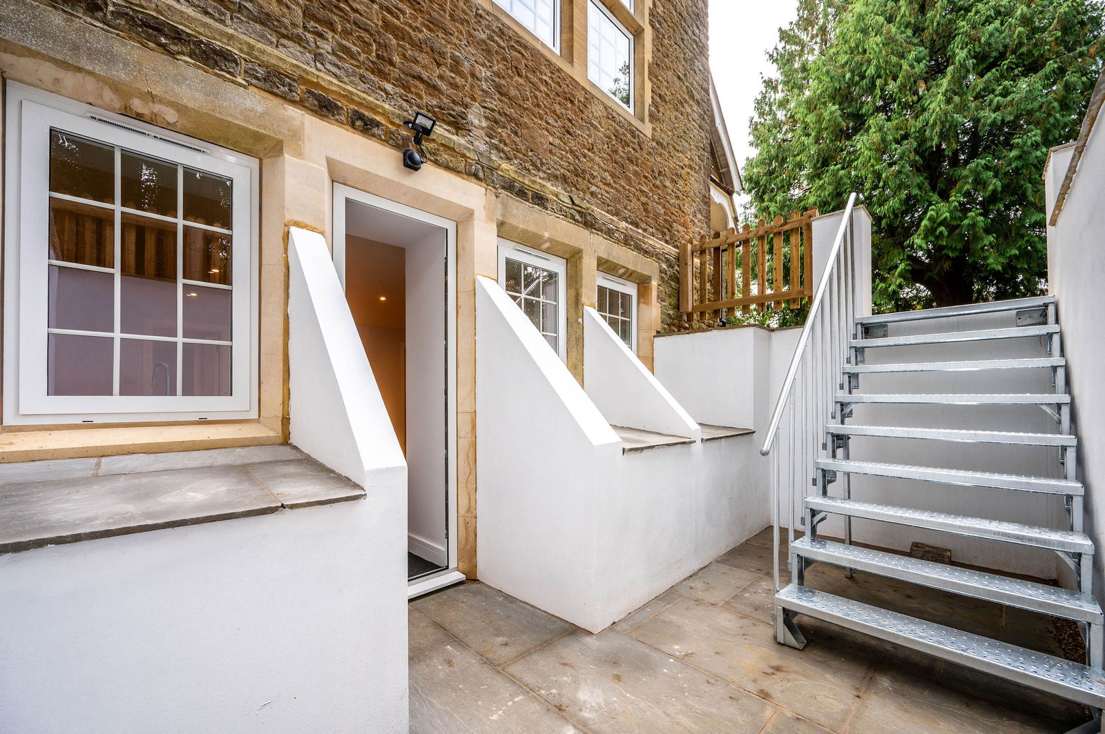 2 bed apartment for sale in Filmer Grove, Godalming  - Property Image 25