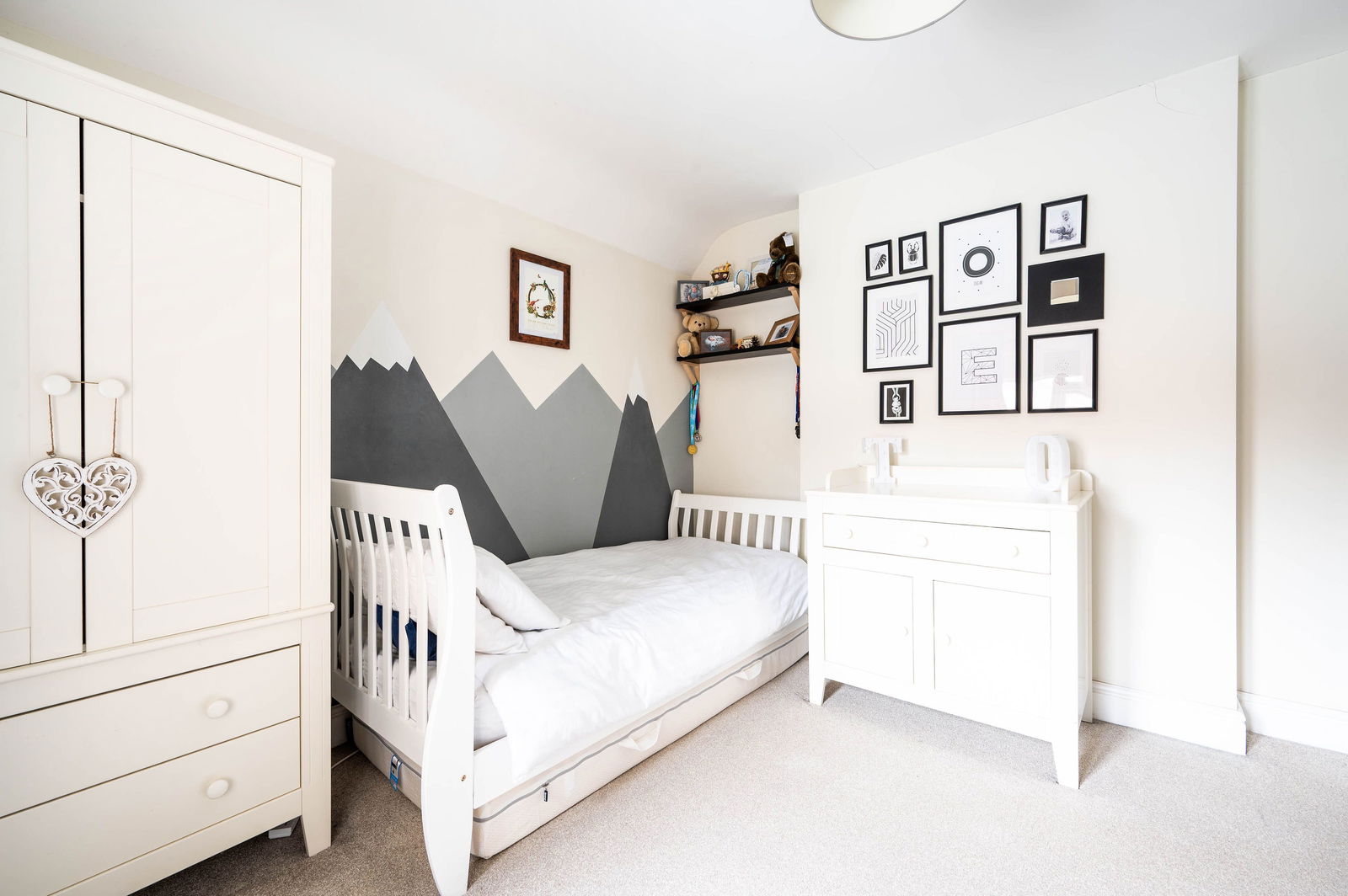 4 bed detached house for sale in Guildford Road, Leatherhead 20