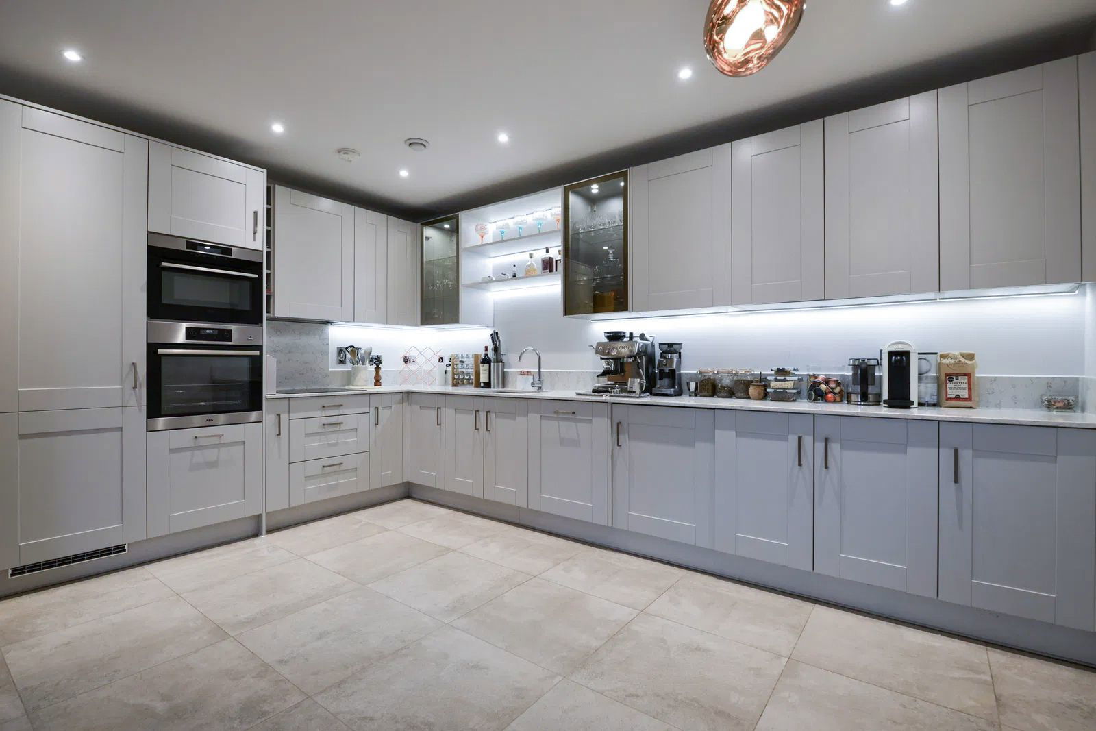 3 bed terraced house for sale, Leatherhead  - Property Image 1