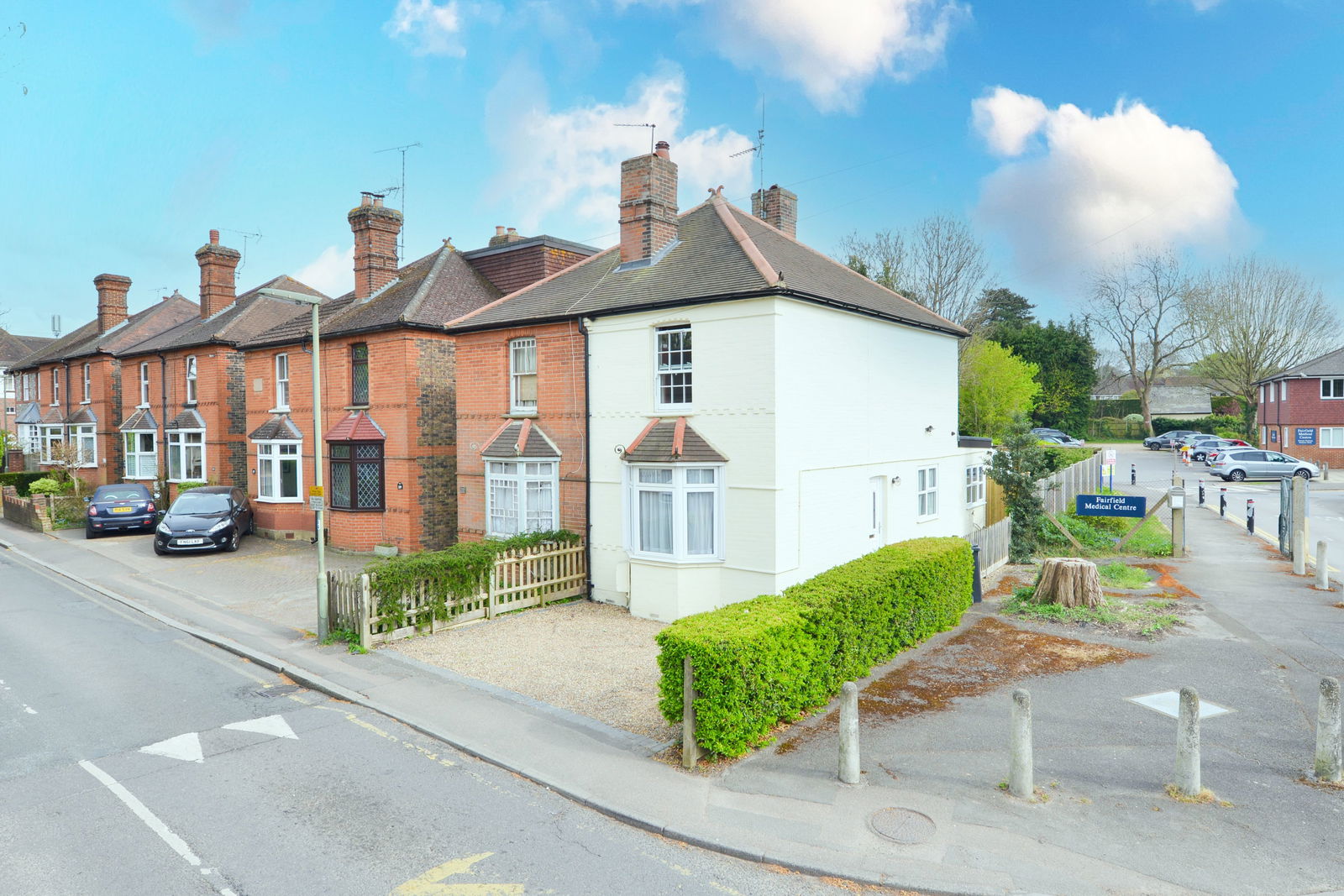 2 bed semi-detached house for sale in Lower Road, Leatherhead 2