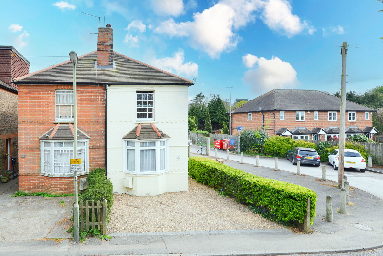 2 bed semi-detached house for sale in Lower Road, Leatherhead 12