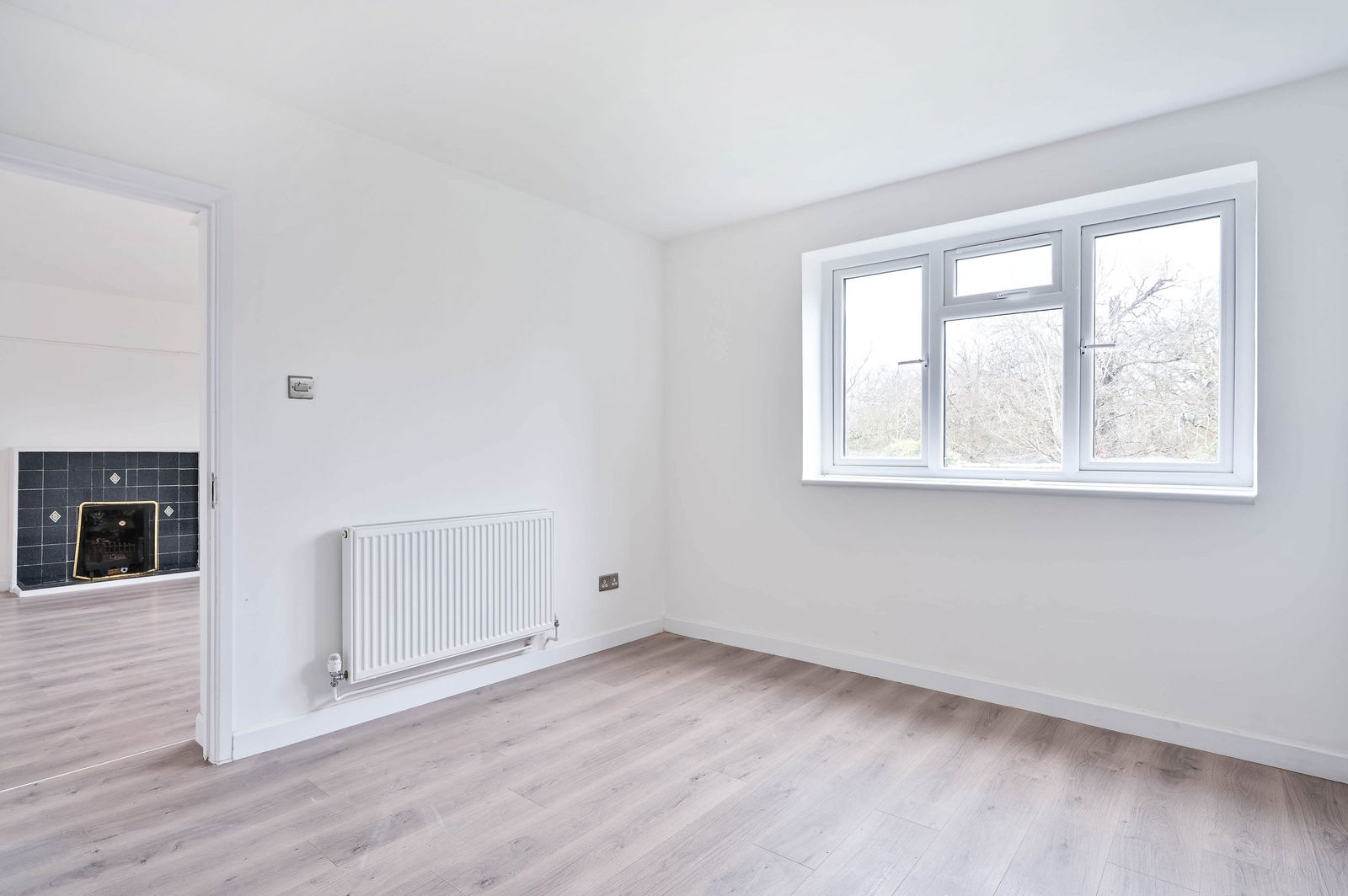 3 bed flat for sale in Kingsnympton Park, Kingston Upon Thames  - Property Image 18