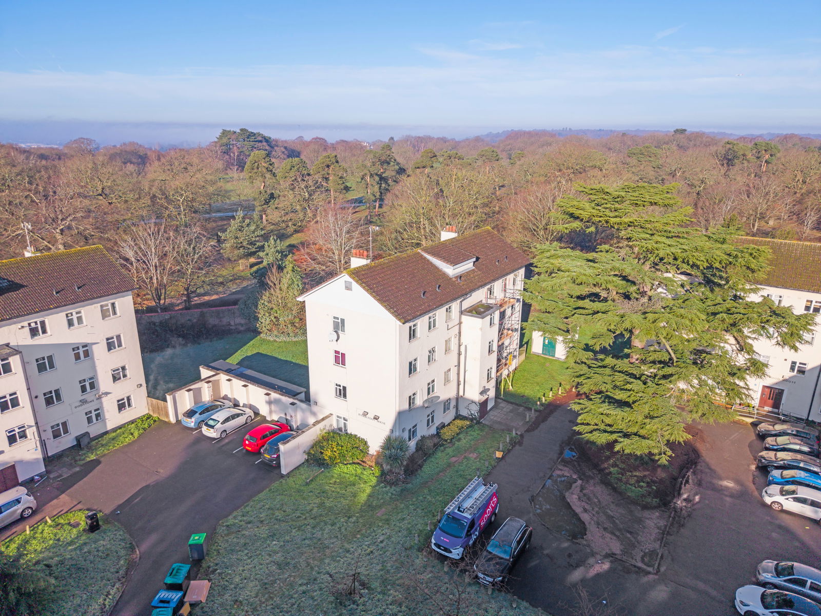 3 bed flat for sale in Kingsnympton Park, Kingston Upon Thames  - Property Image 9
