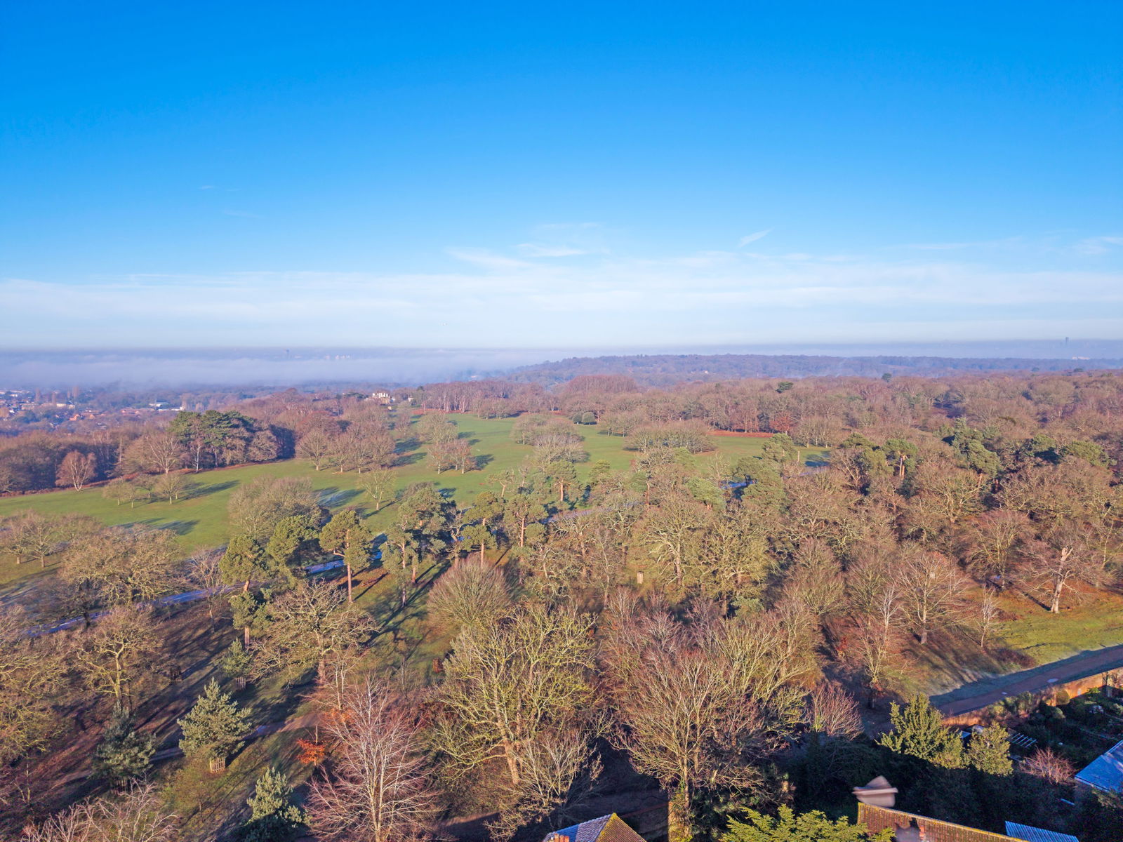 3 bed flat for sale in Kingsnympton Park, Kingston Upon Thames  - Property Image 14