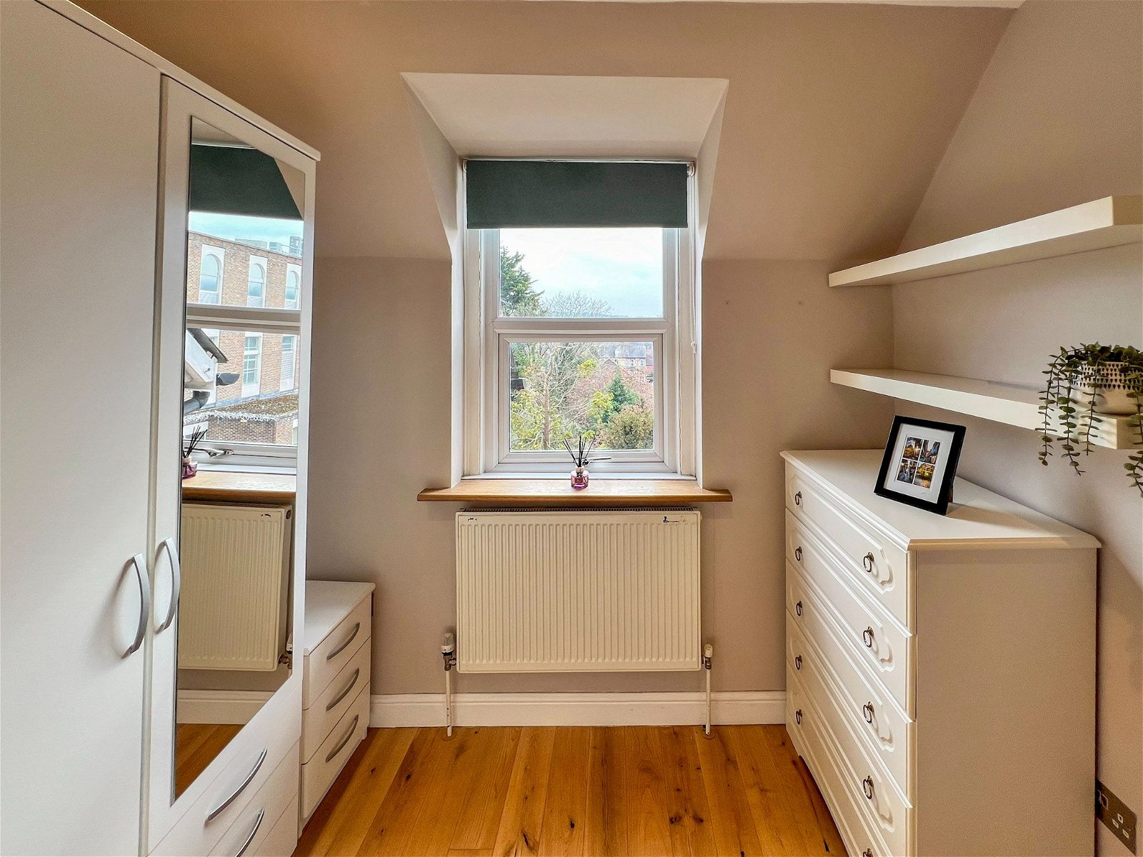 1 bed flat to rent in Station Road, Leatherhead 5