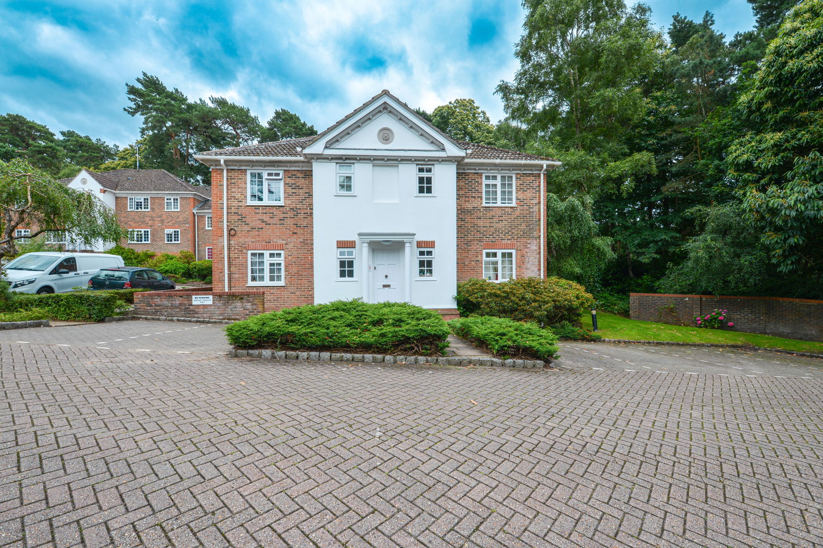1 bed flat to rent in Fairway Heights, Camberley, GU15