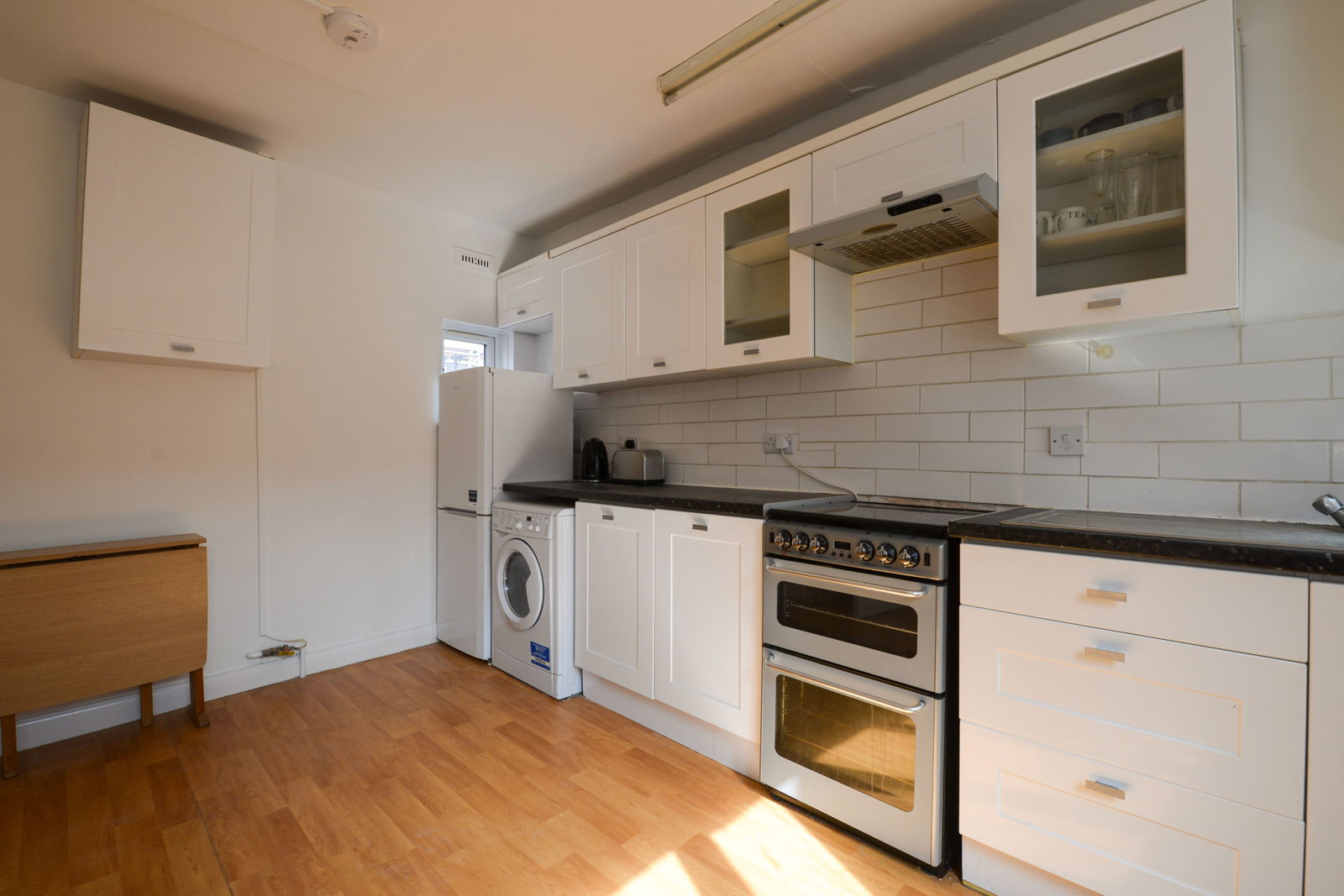 2 bed maisonette to rent in Cannon Hill Lane, London 1