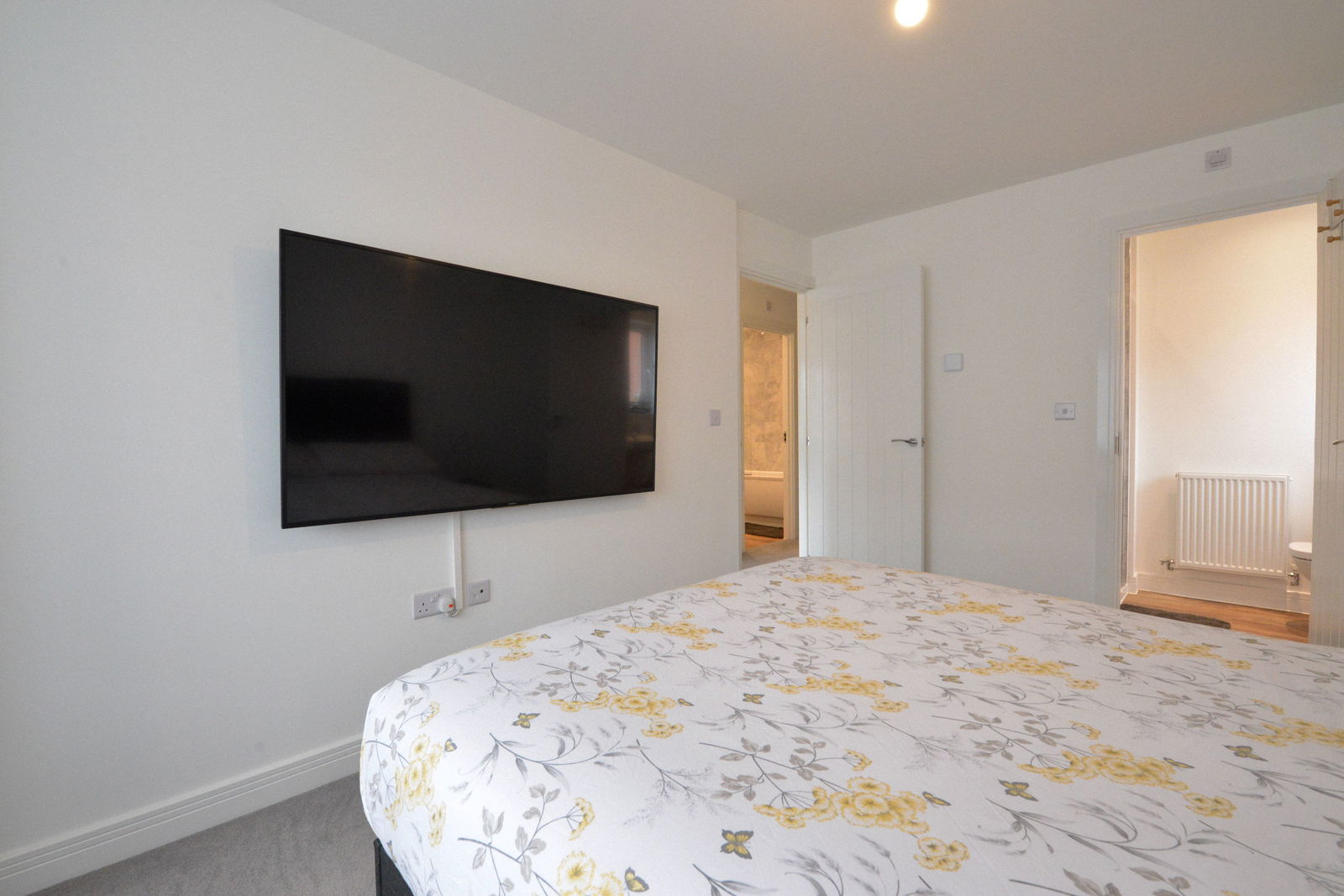 4 bed detached house to rent, Guildford 11