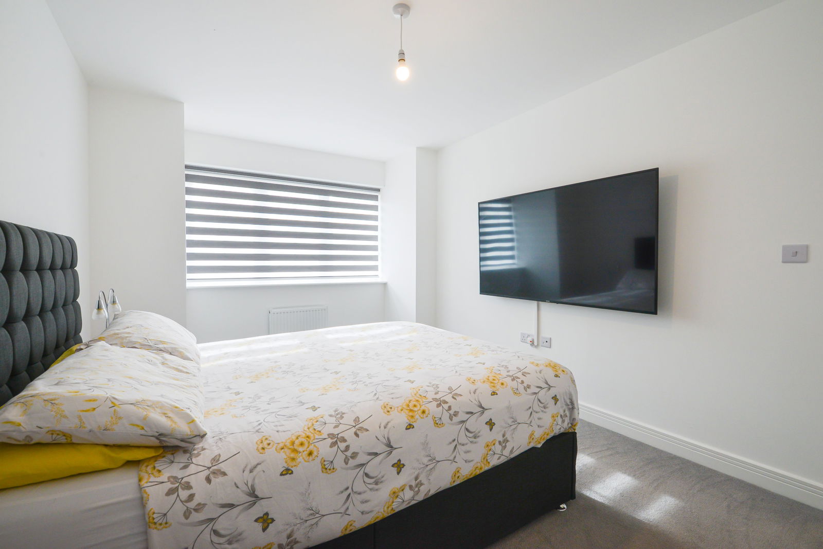 4 bed detached house to rent, Guildford 12